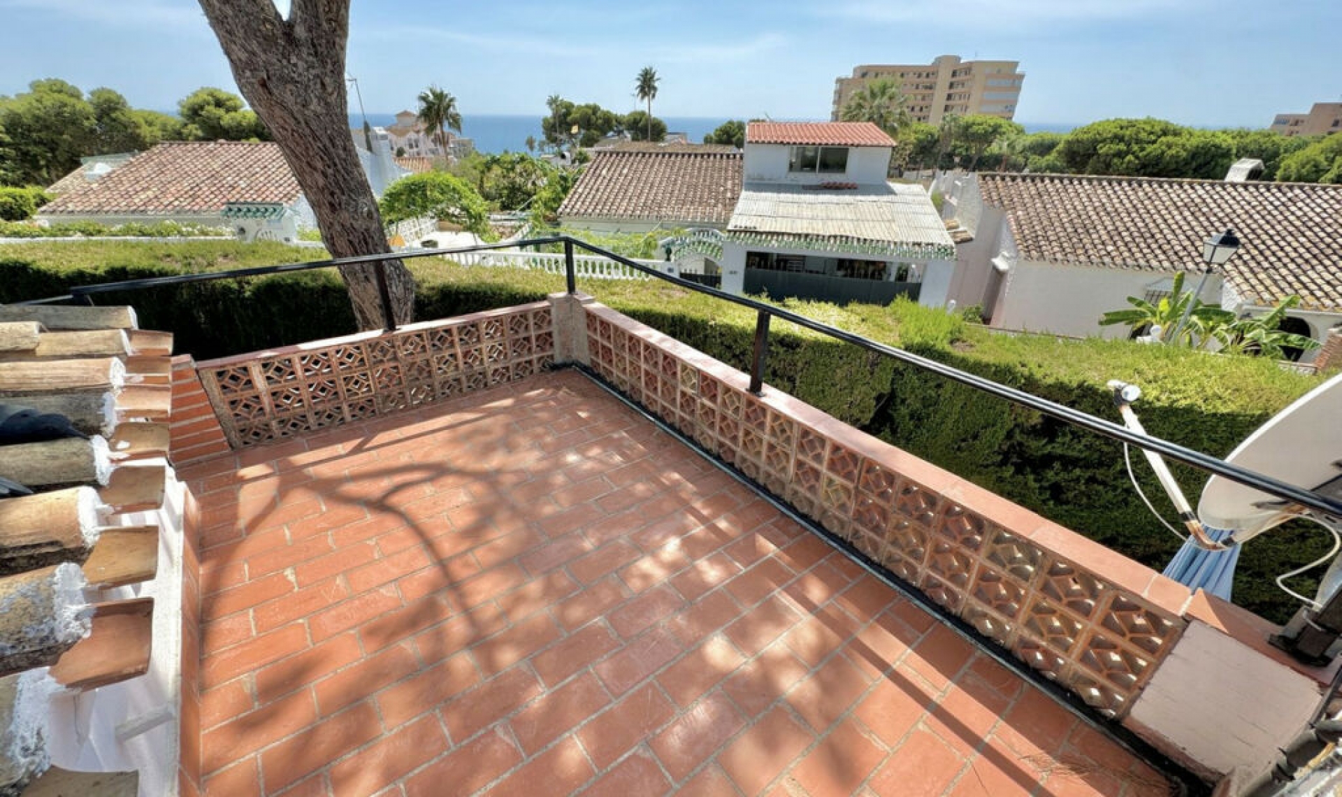 Resale - House -
Calahonda