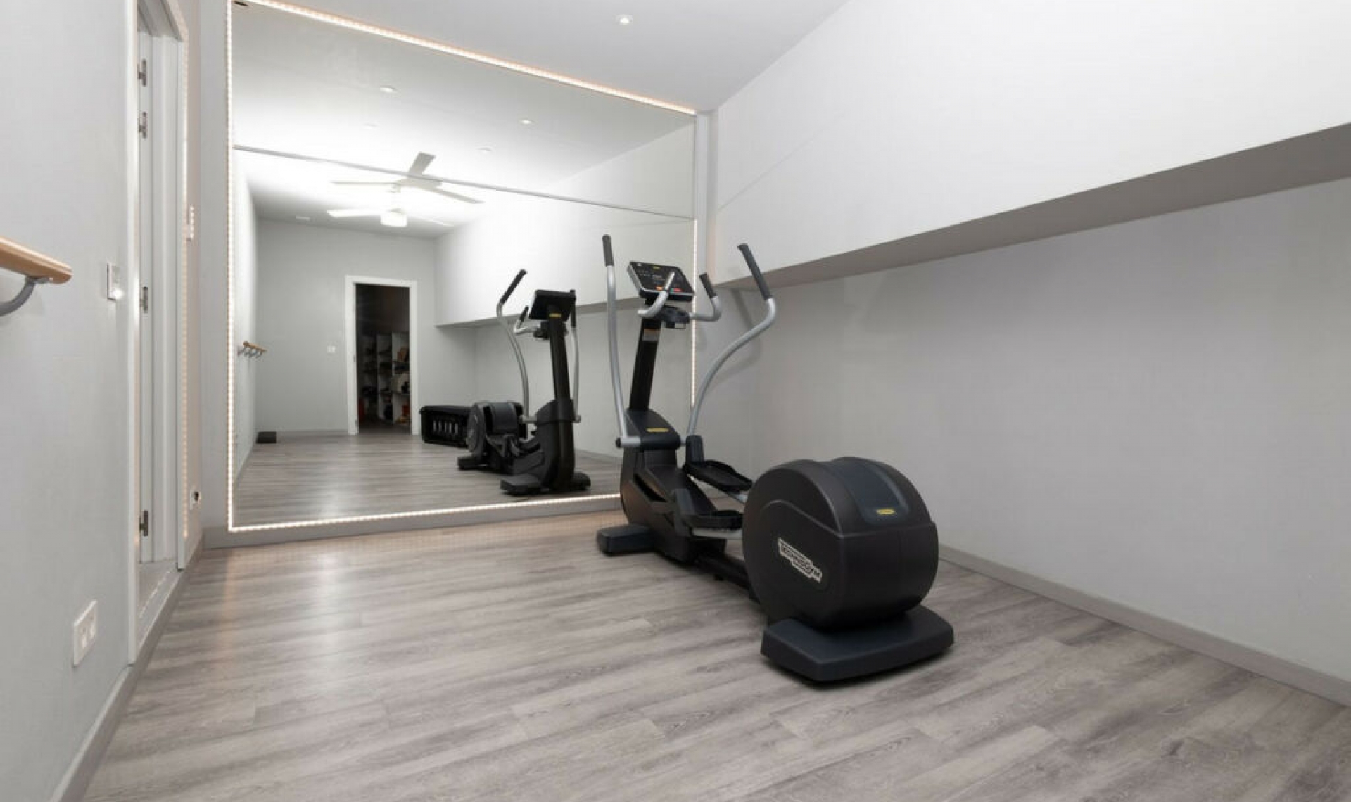 Resale - House -
Calahonda