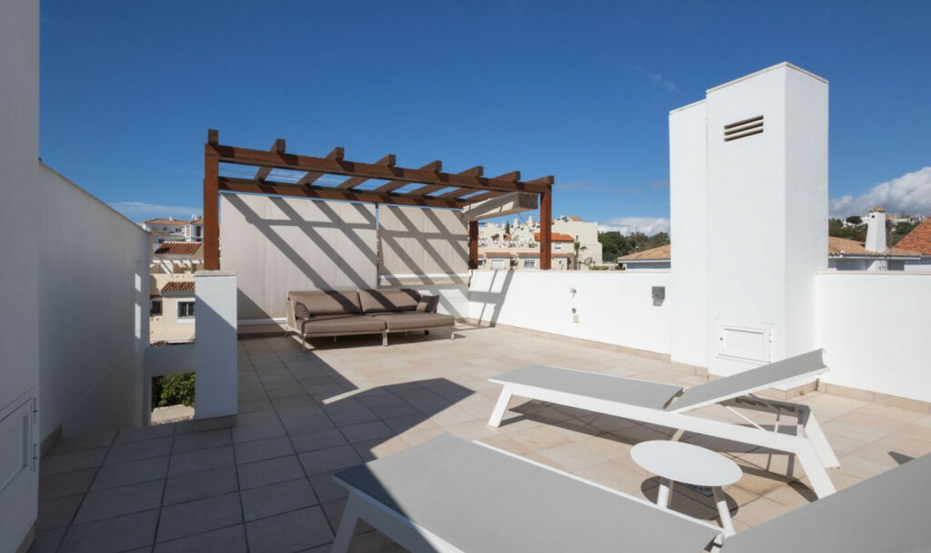 Resale - House -
Calahonda