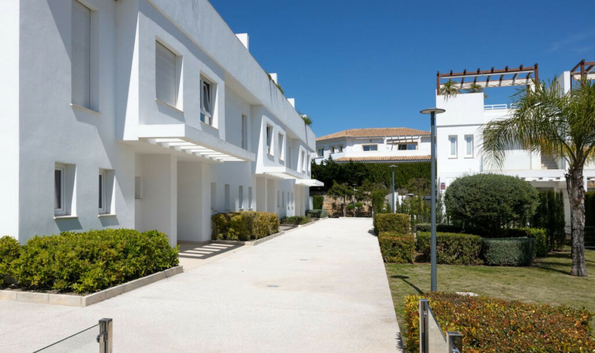 Resale - House -
Calahonda