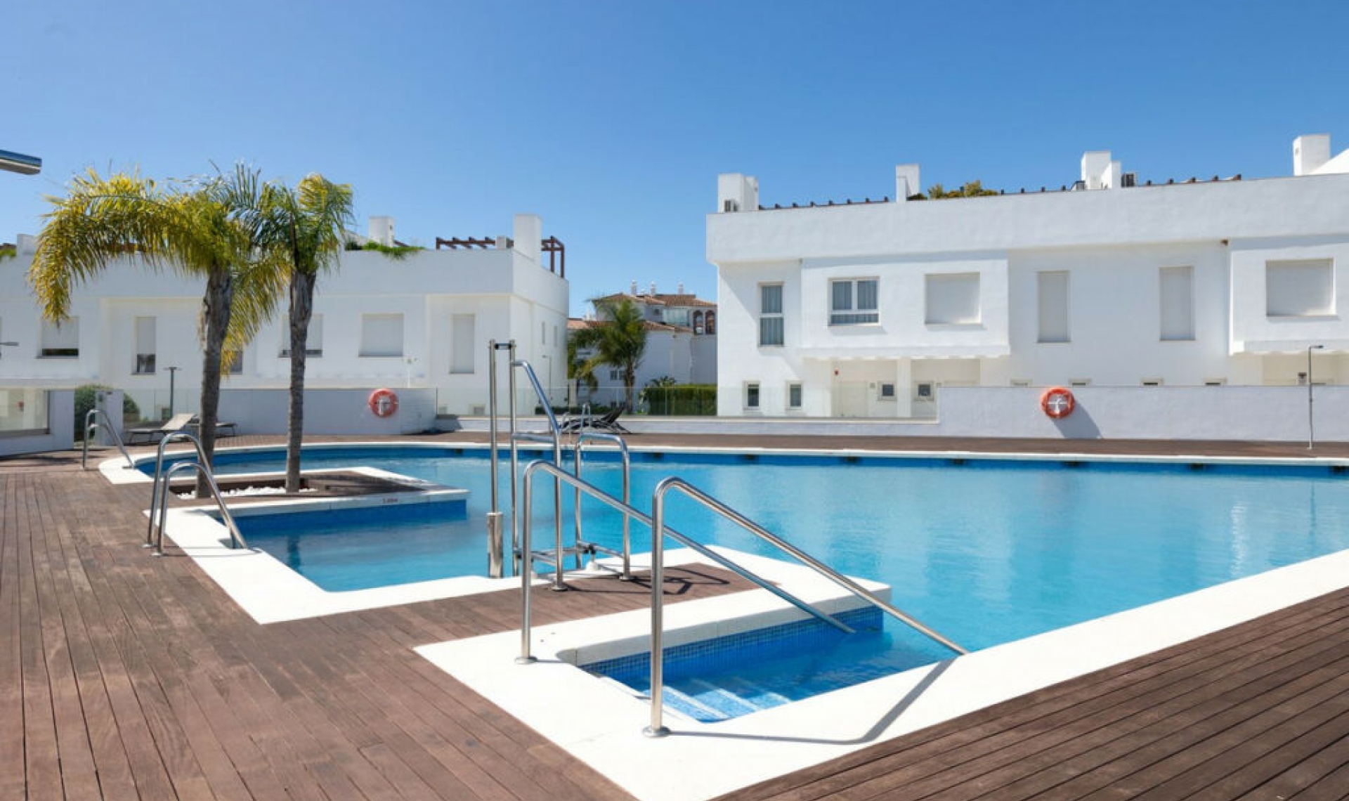 Resale - House -
Calahonda
