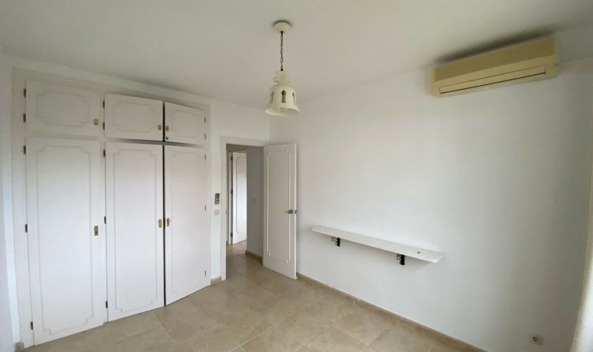 Resale - House -
Calahonda