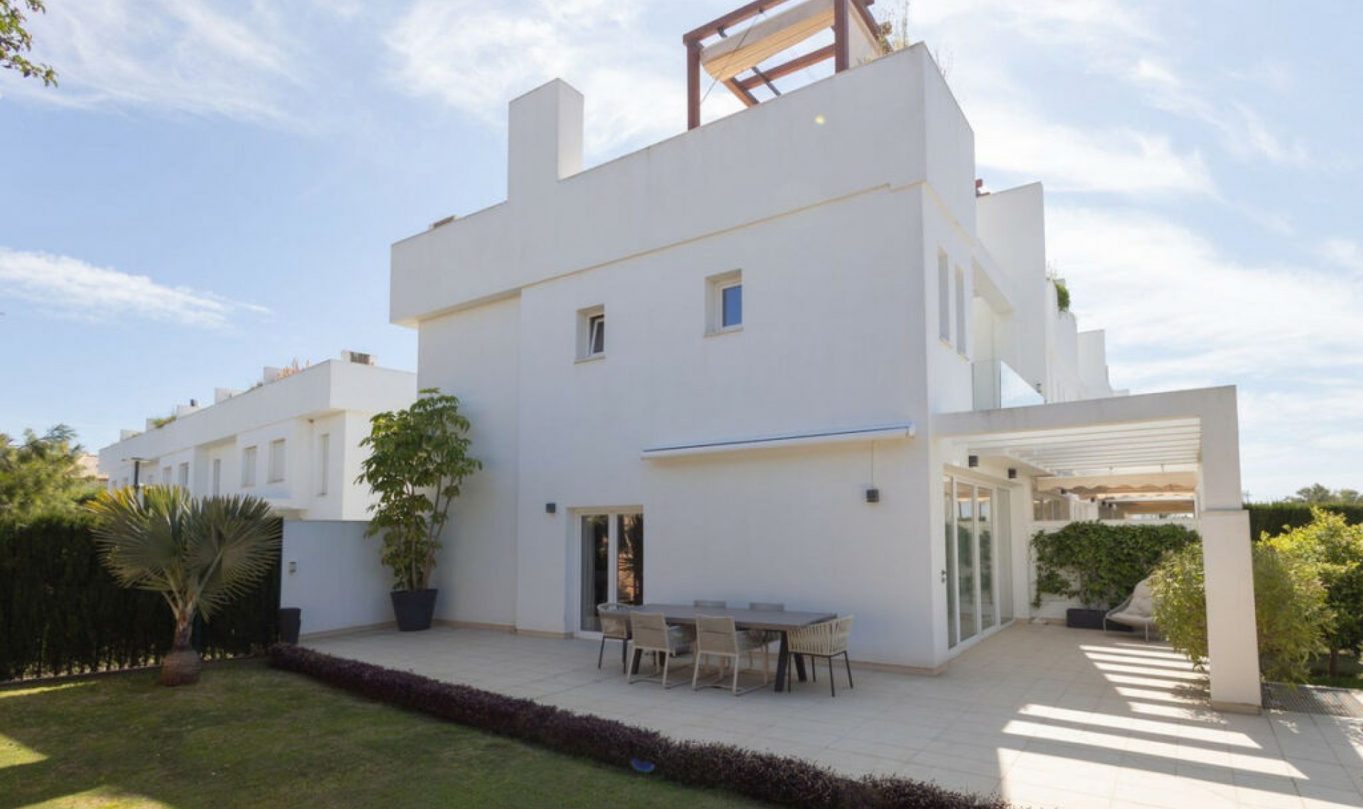 Resale - House -
Calahonda