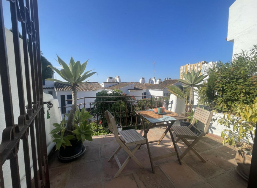 Resale - House -
Calahonda