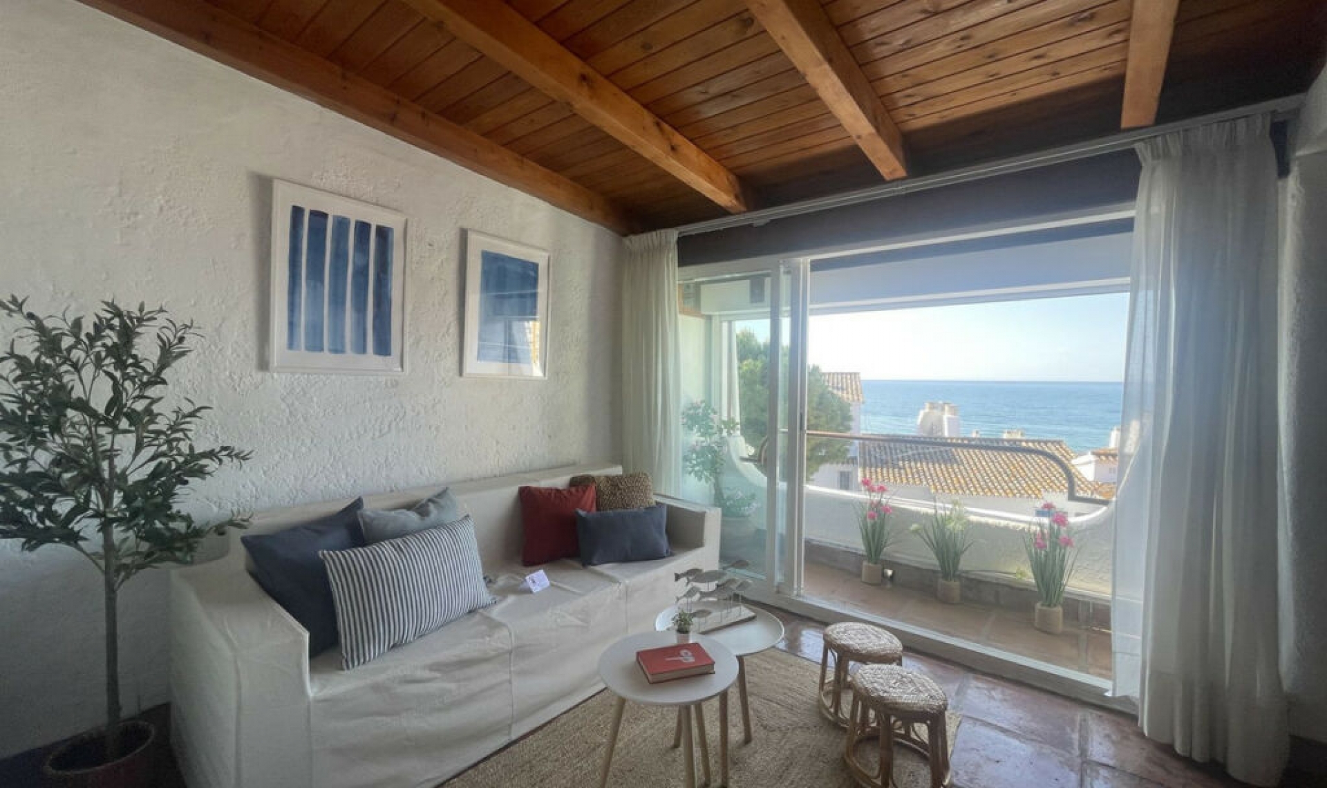 Resale - House -
Calahonda
