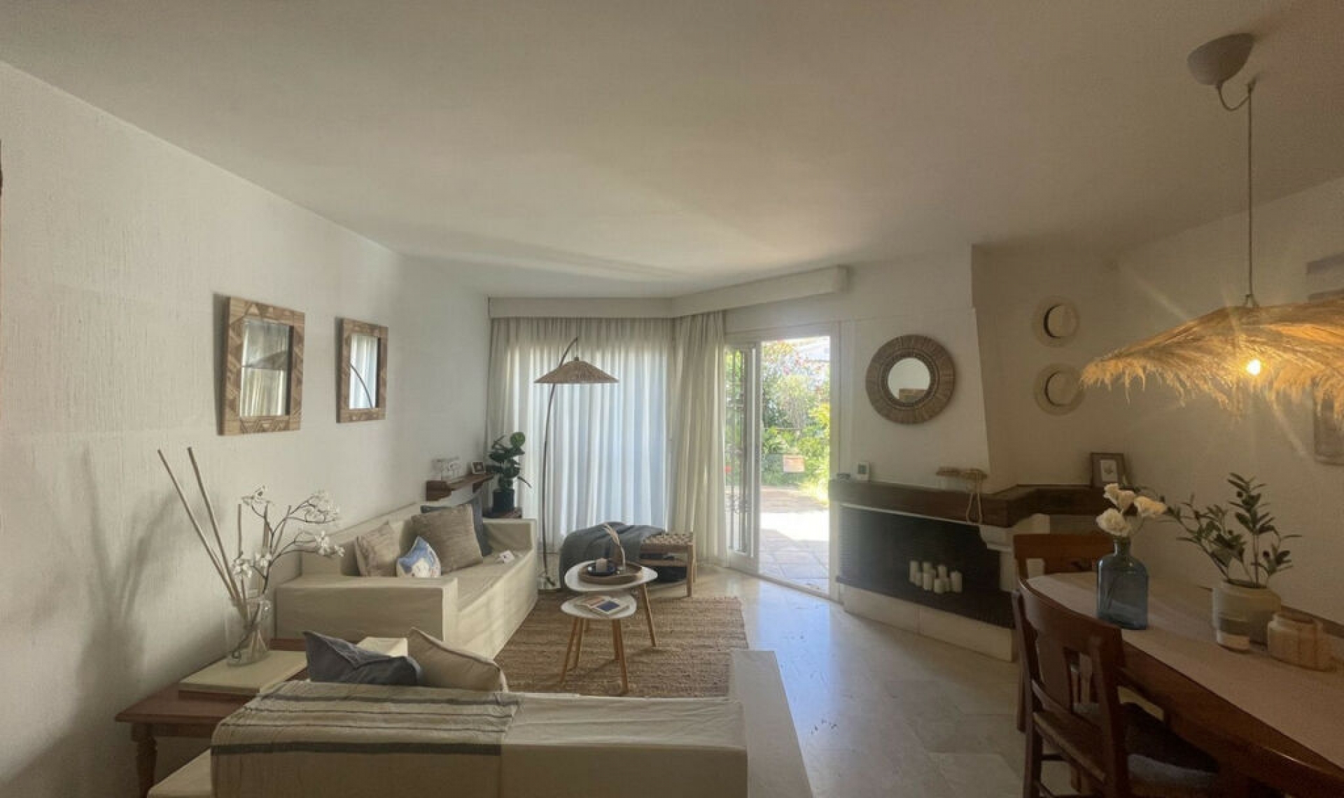 Resale - House -
Calahonda