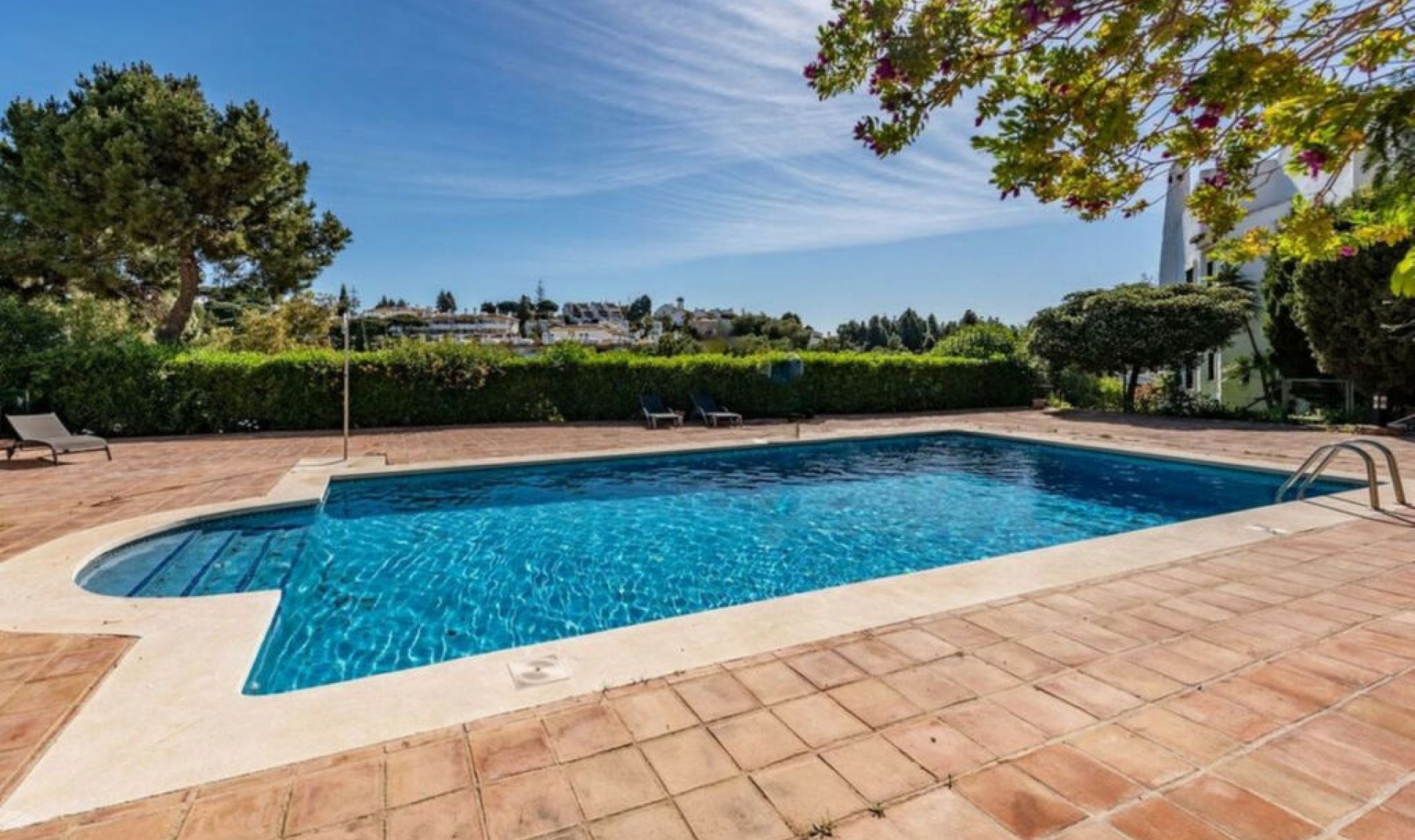 Resale - House -
Calahonda