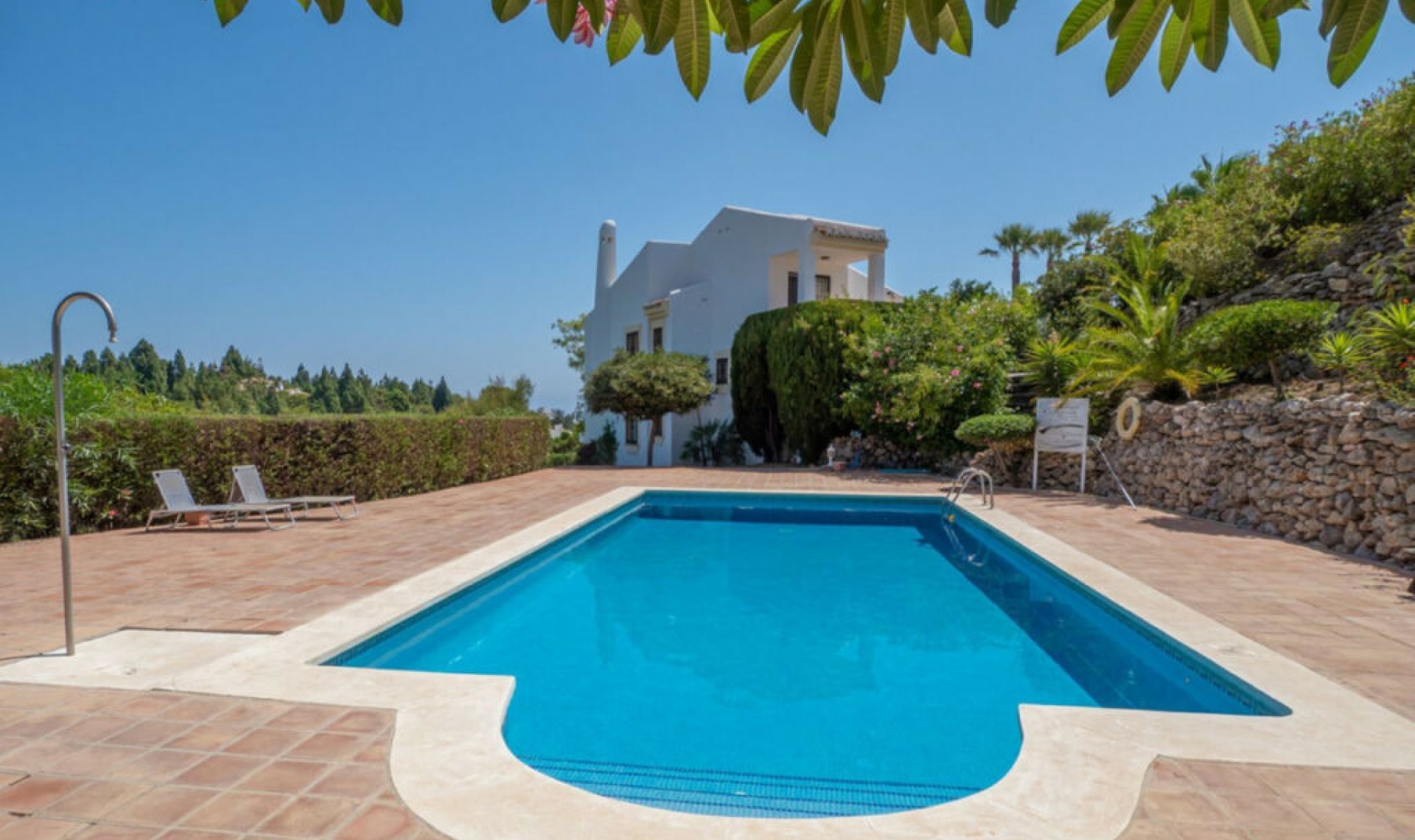 Resale - House -
Calahonda