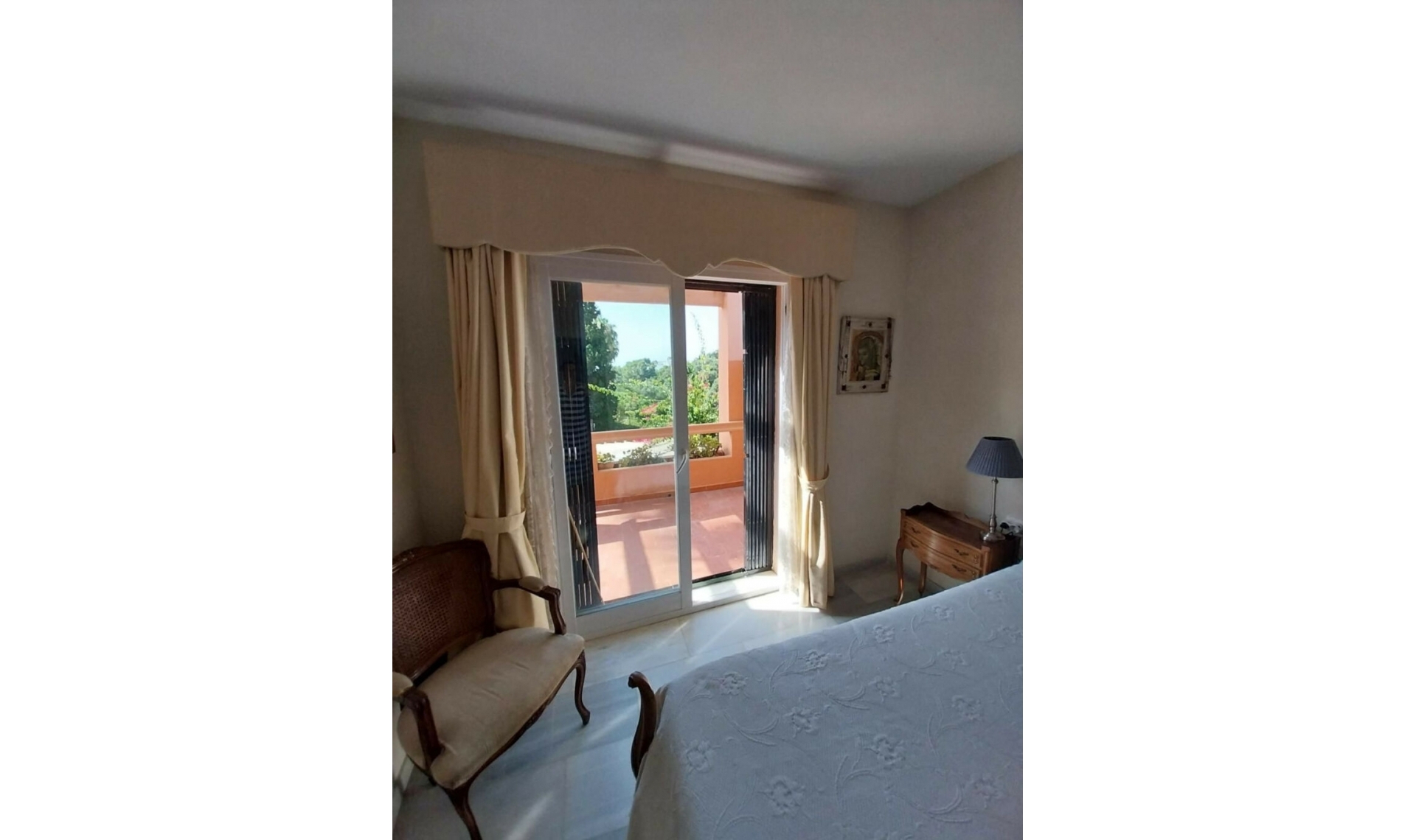 Resale - House -
Calahonda