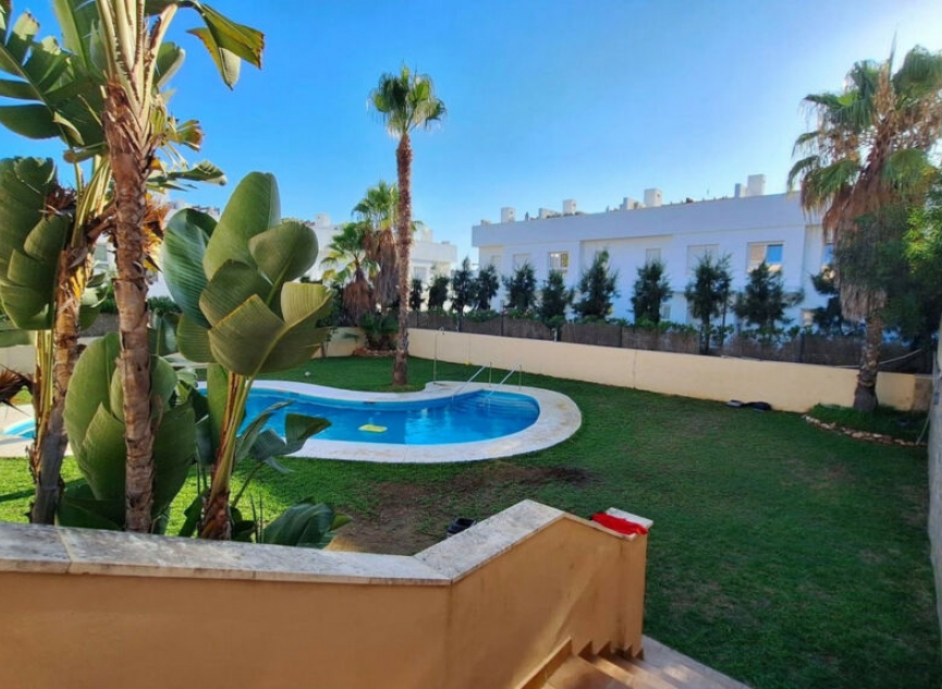 Resale - House -
Calahonda
