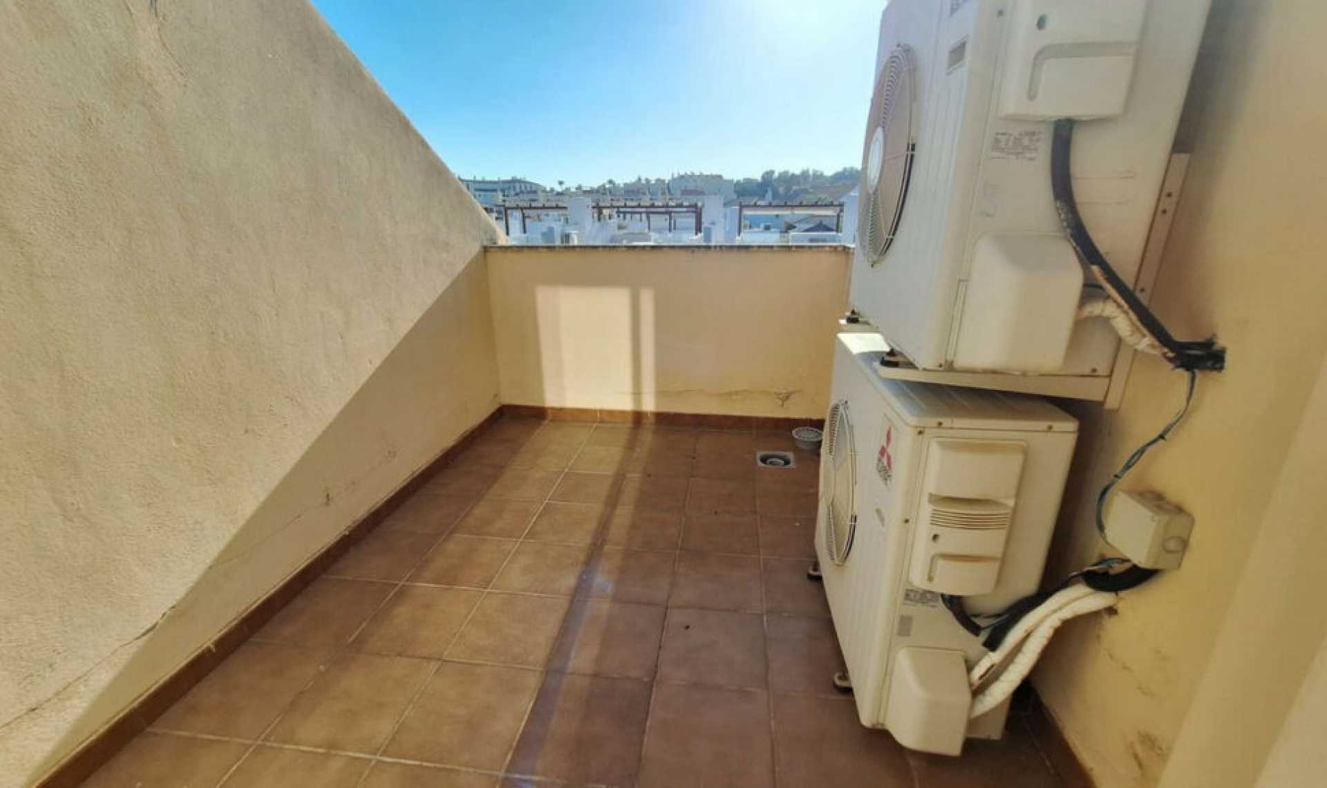 Resale - House -
Calahonda