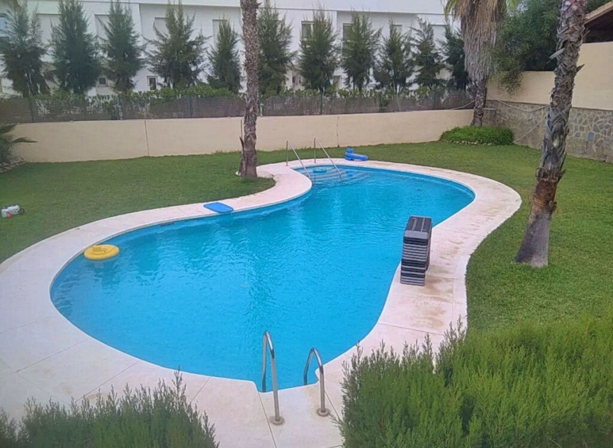 Resale - House -
Calahonda