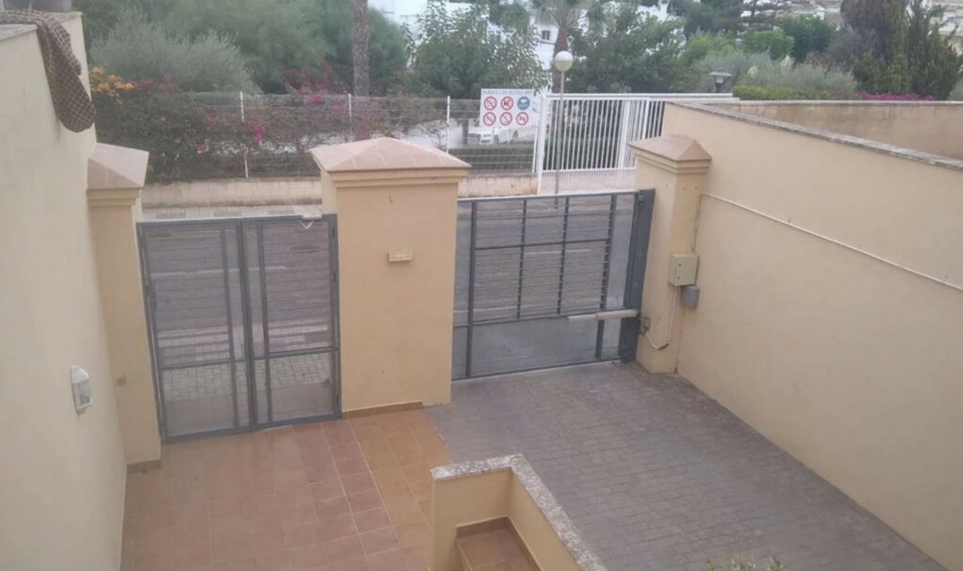 Resale - House -
Calahonda