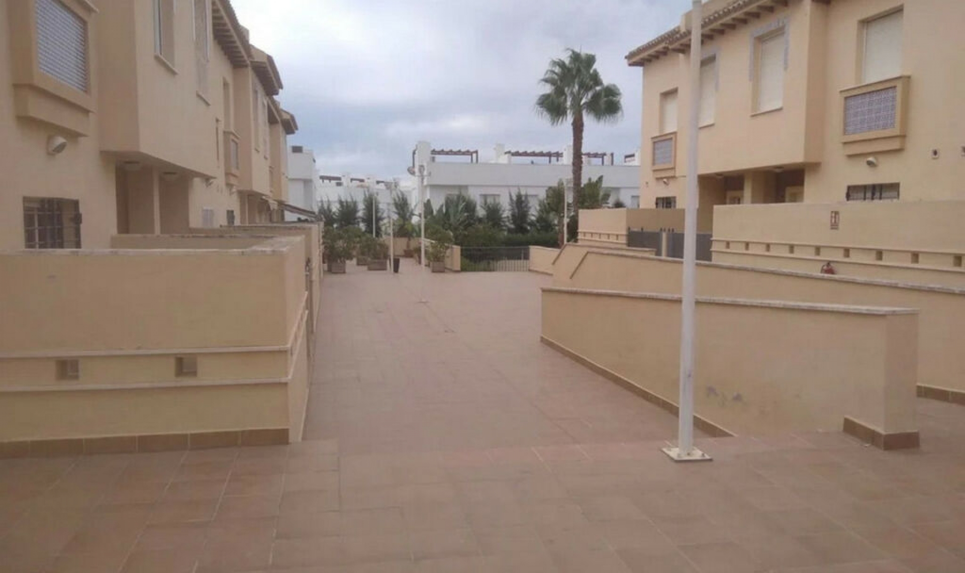 Resale - House -
Calahonda
