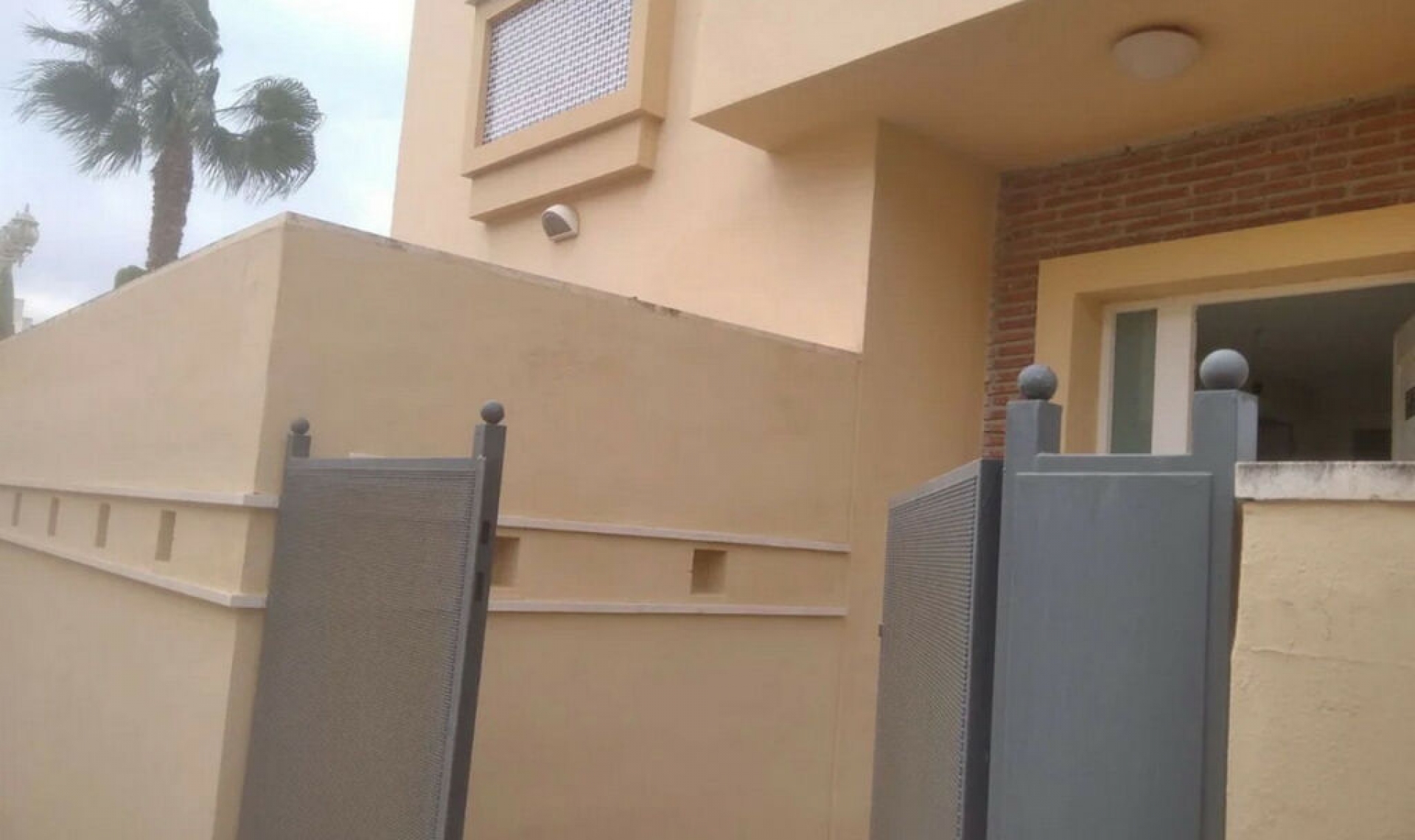 Resale - House -
Calahonda