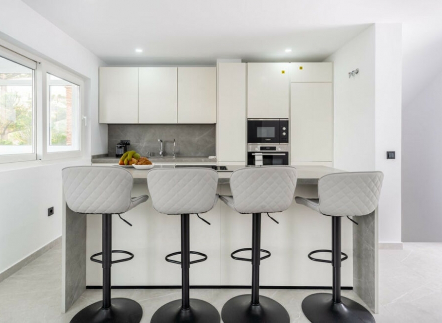 Resale - House -
Calahonda