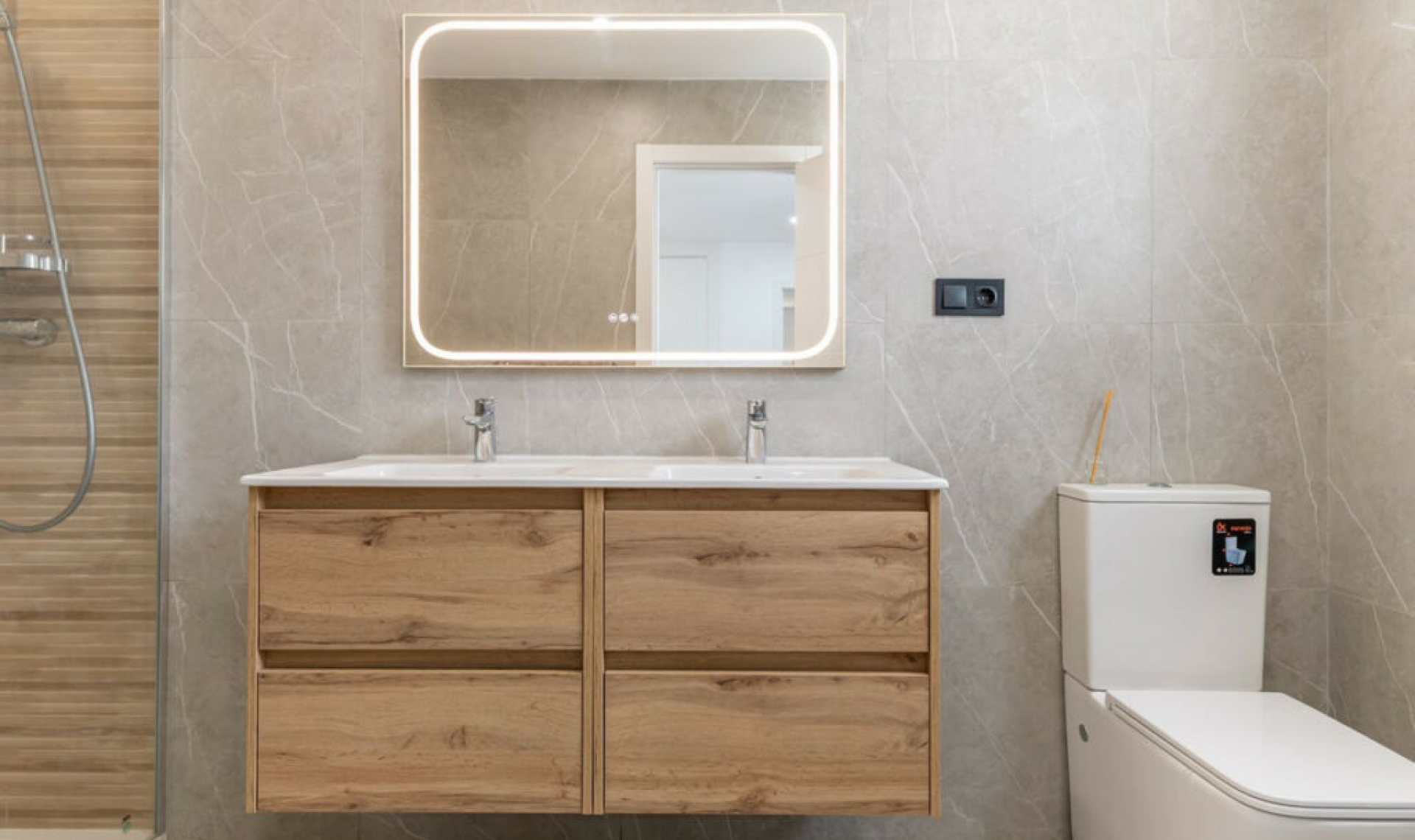 Resale - House -
Calahonda