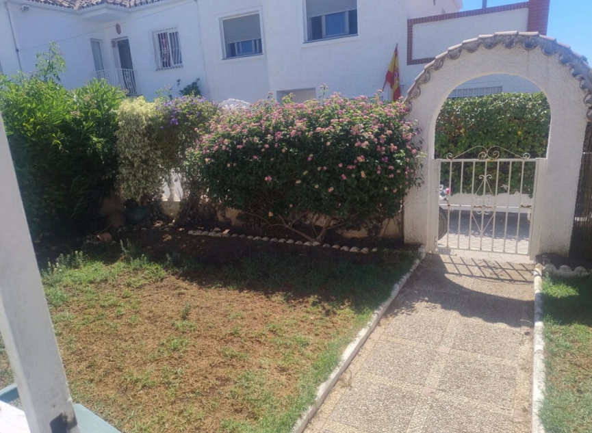 Resale - House -
Calahonda