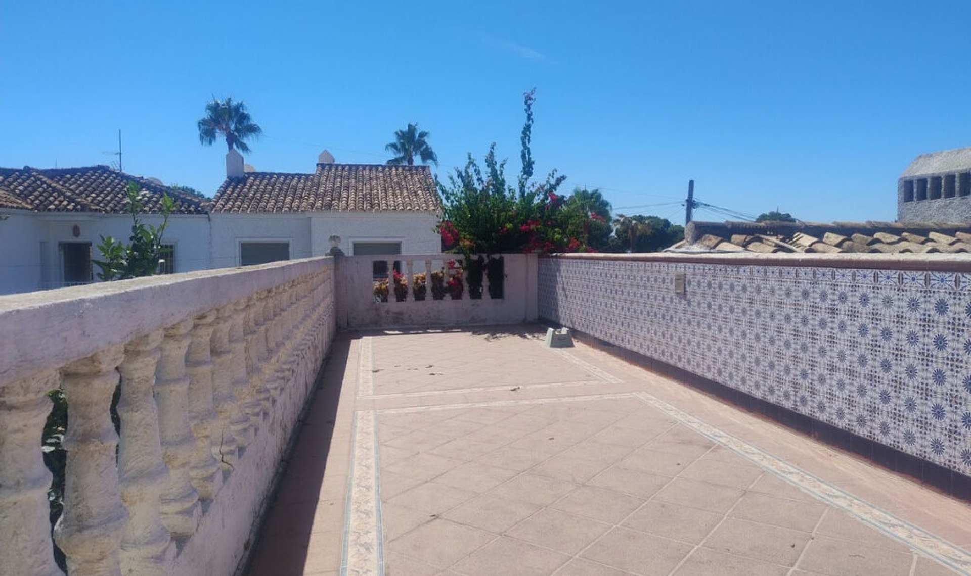 Resale - House -
Calahonda