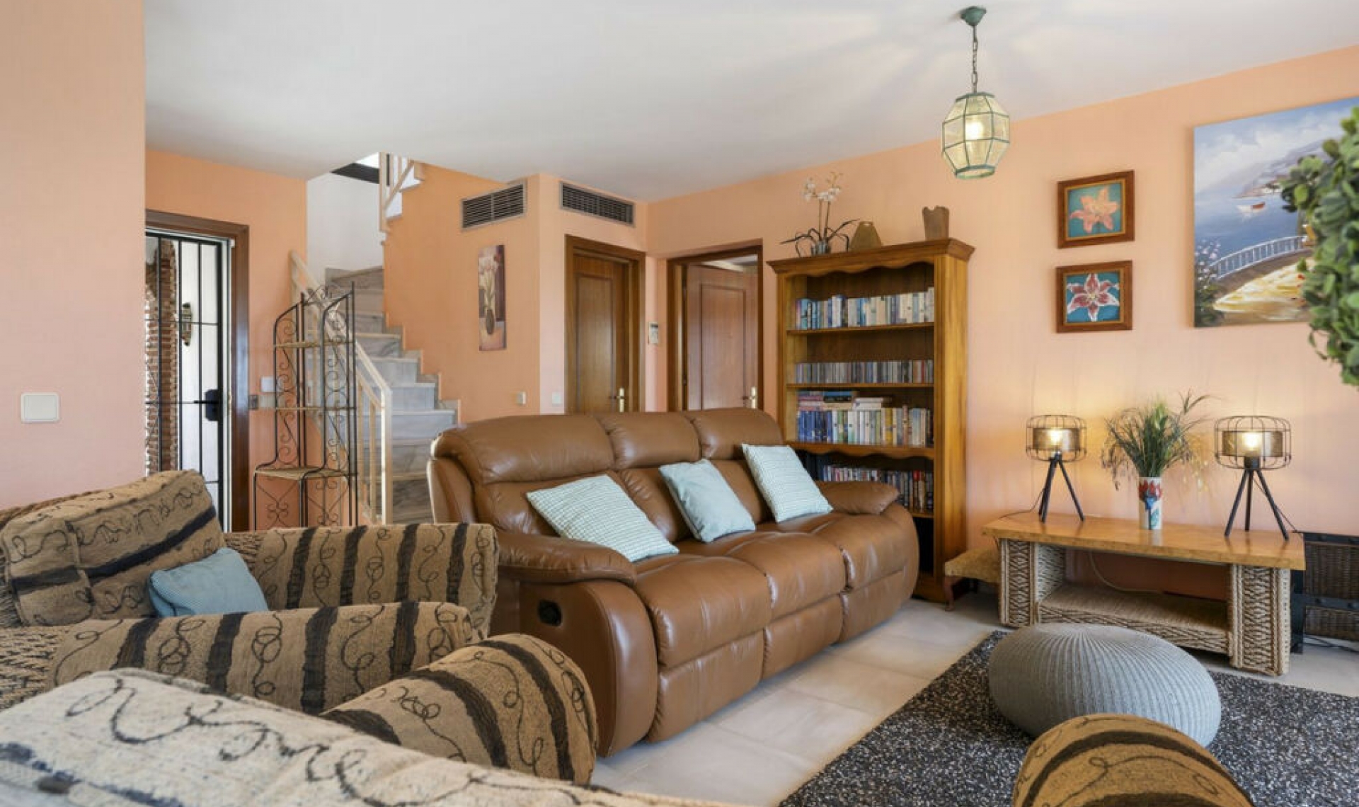 Resale - House -
Calahonda