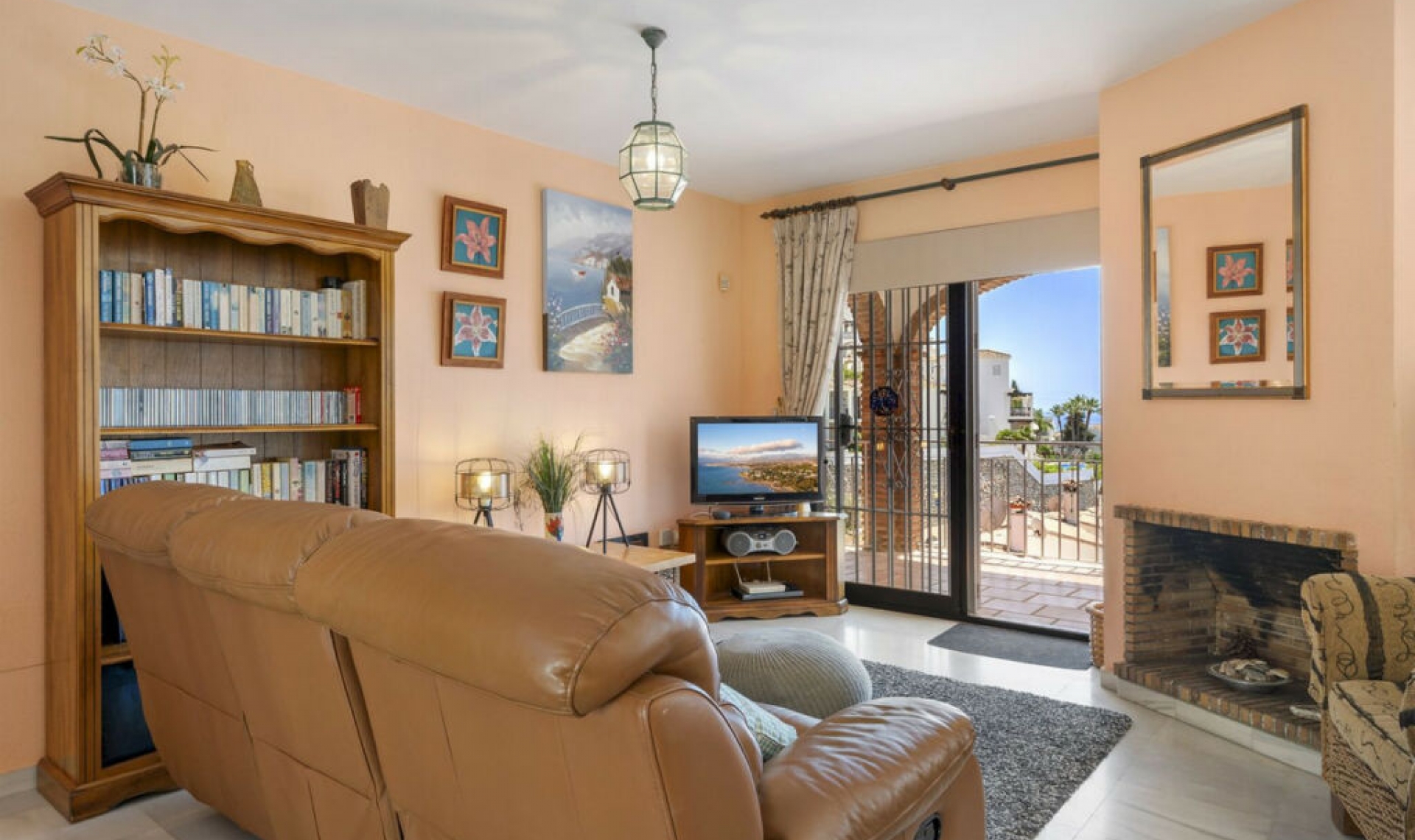 Resale - House -
Calahonda