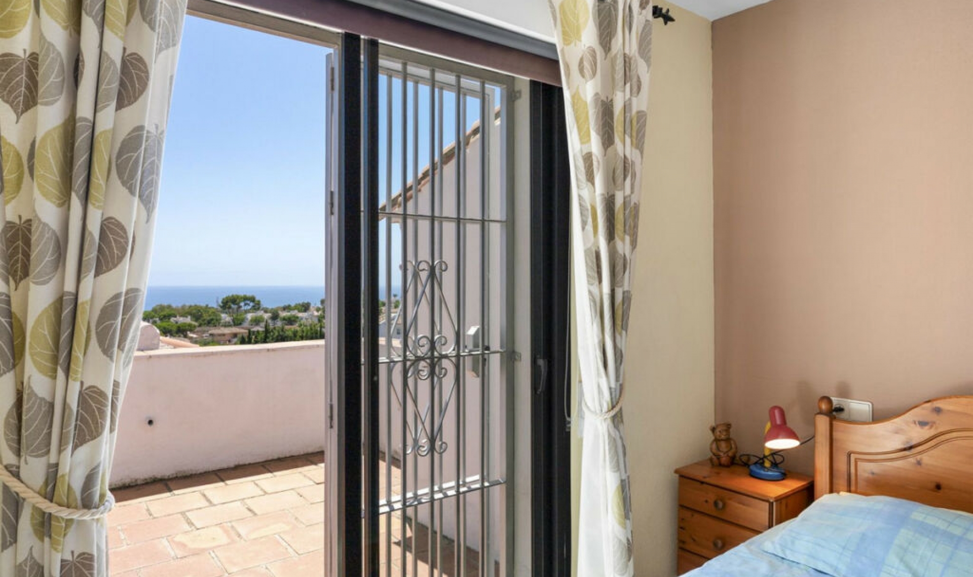 Resale - House -
Calahonda