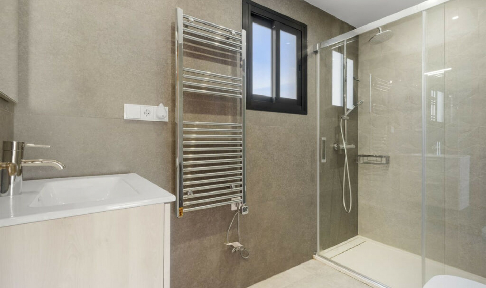 Resale - House -
Calahonda
