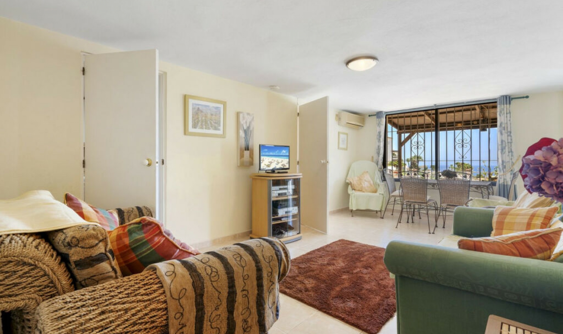 Resale - House -
Calahonda