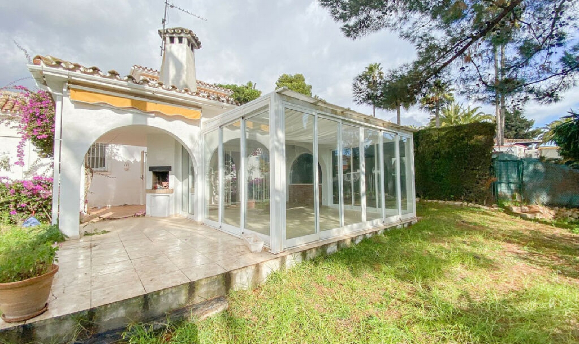 Resale - House -
Calahonda