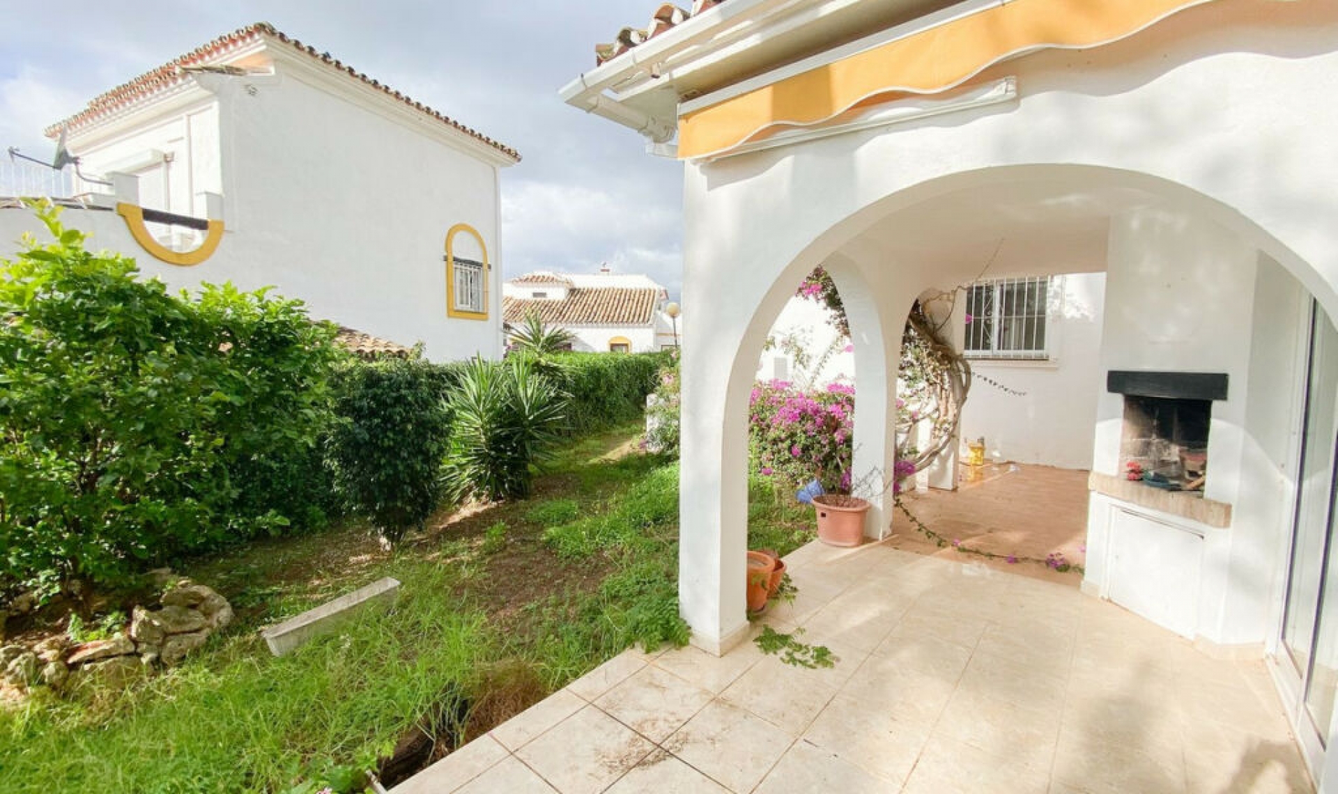 Resale - House -
Calahonda