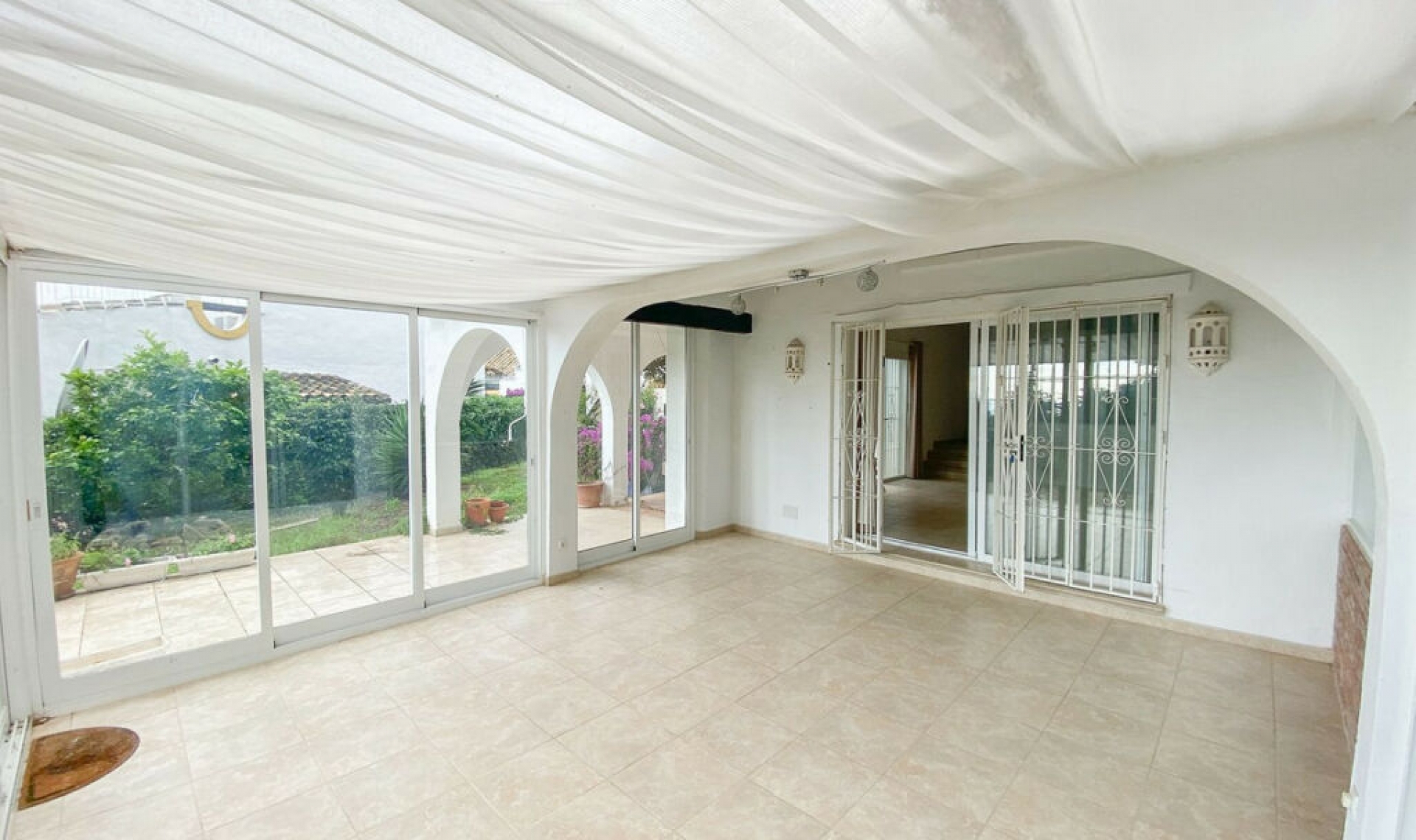 Resale - House -
Calahonda