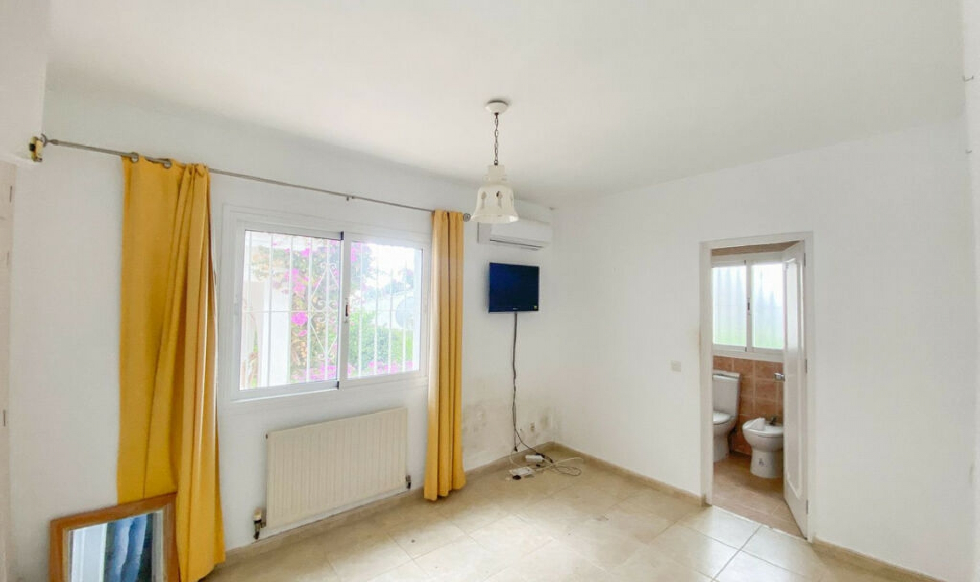 Resale - House -
Calahonda