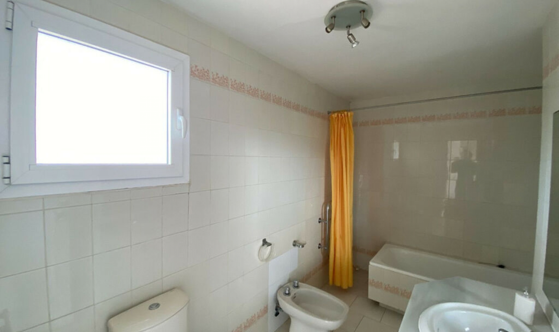 Resale - House -
Calahonda