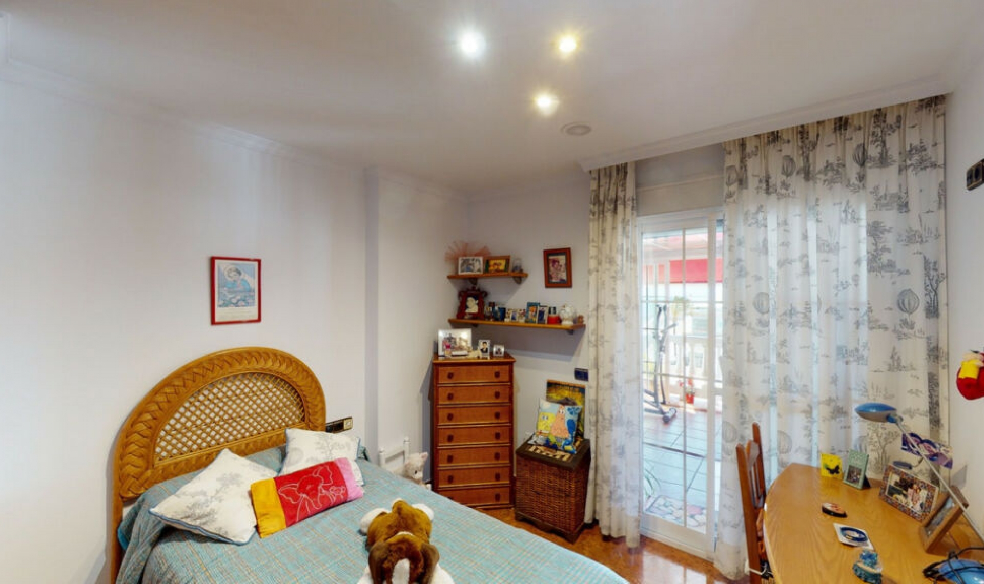 Resale - House -
Caleta de Vélez