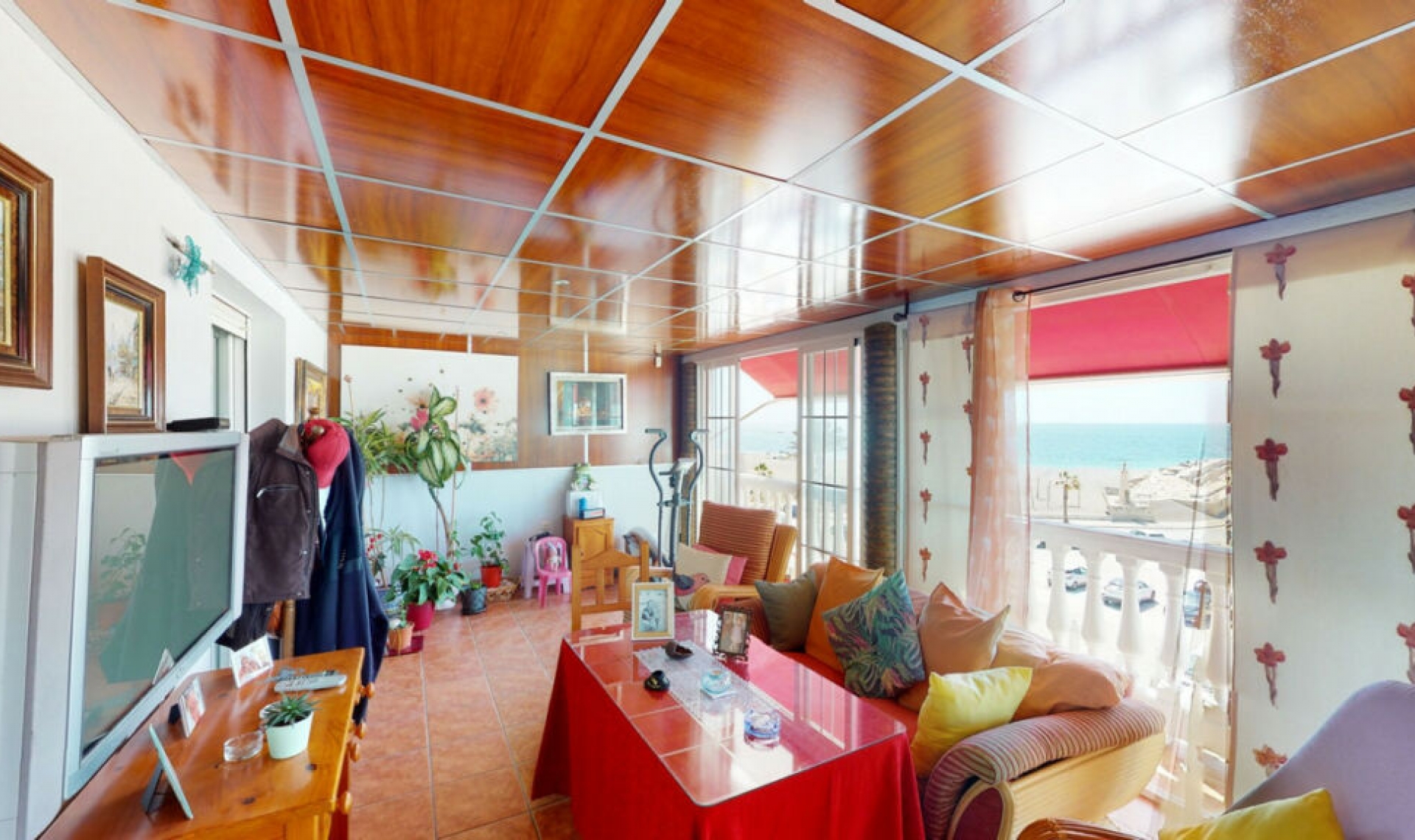 Resale - House -
Caleta de Vélez