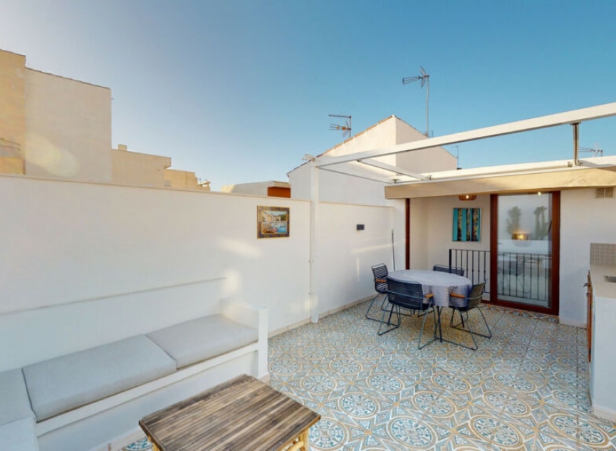 Resale - House -
Caleta de Vélez