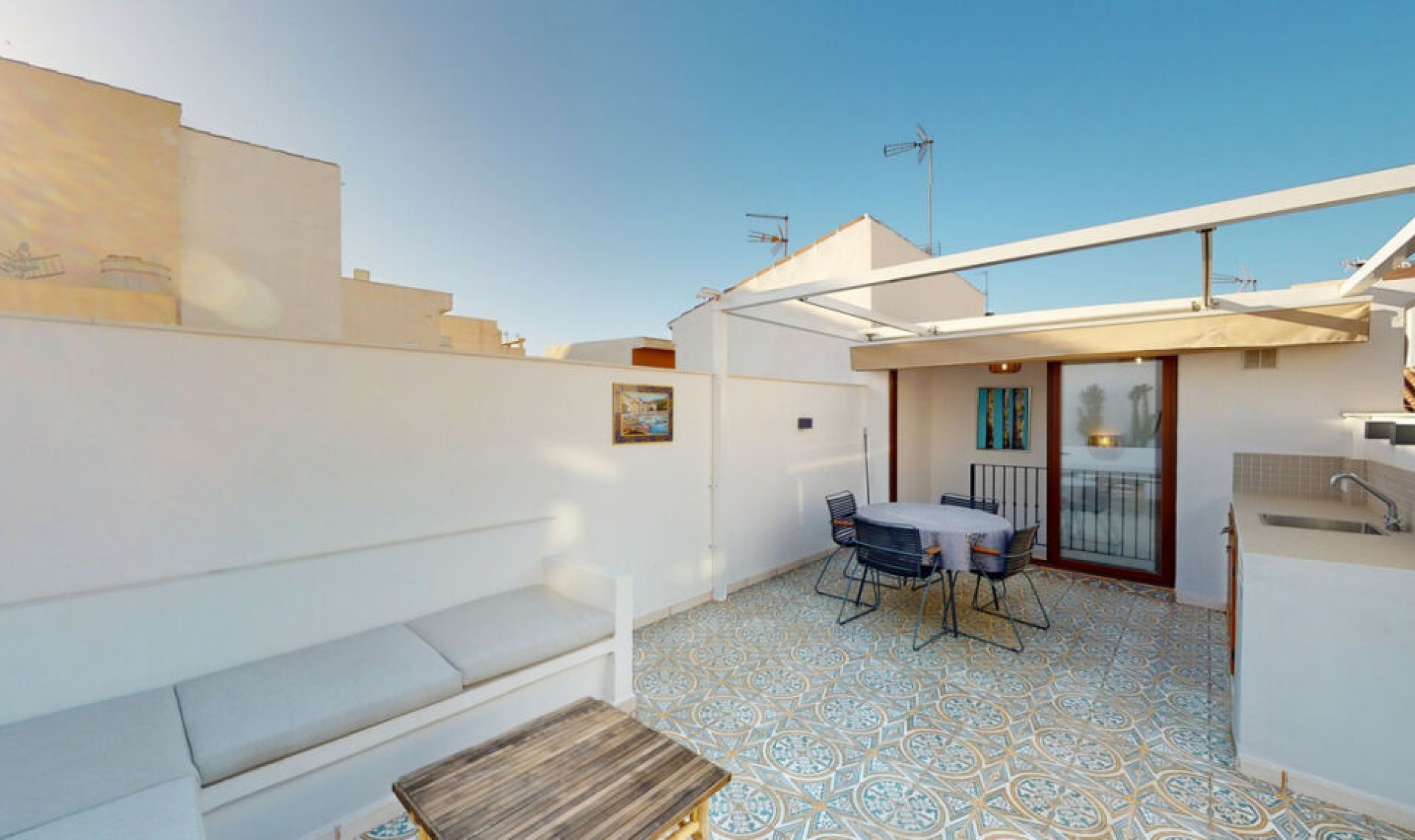 Resale - House -
Caleta de Vélez