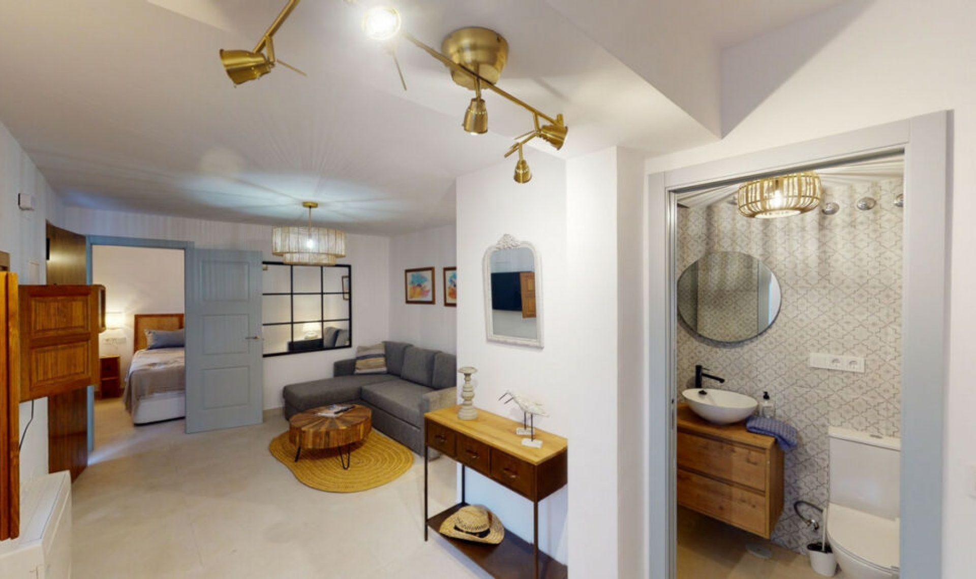 Resale - House -
Caleta de Vélez