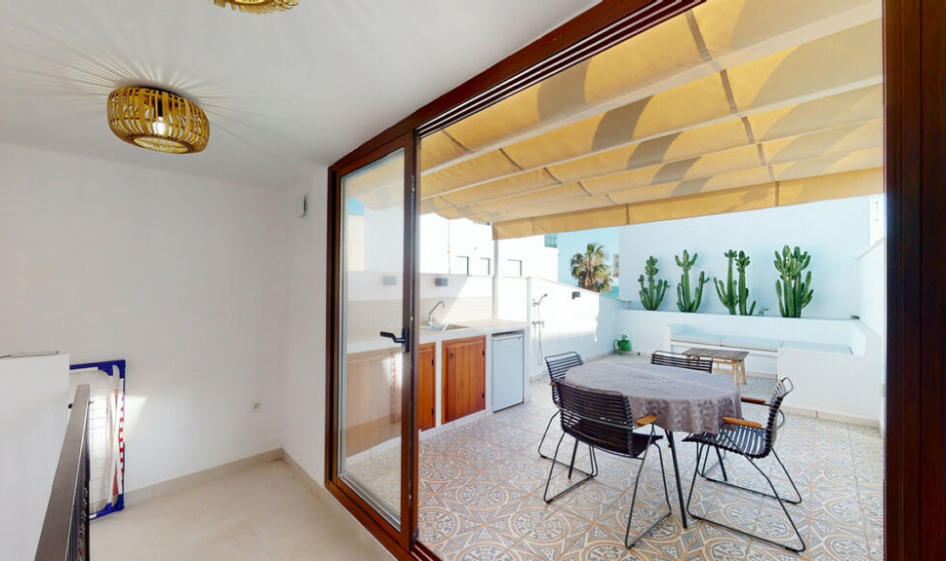 Resale - House -
Caleta de Vélez