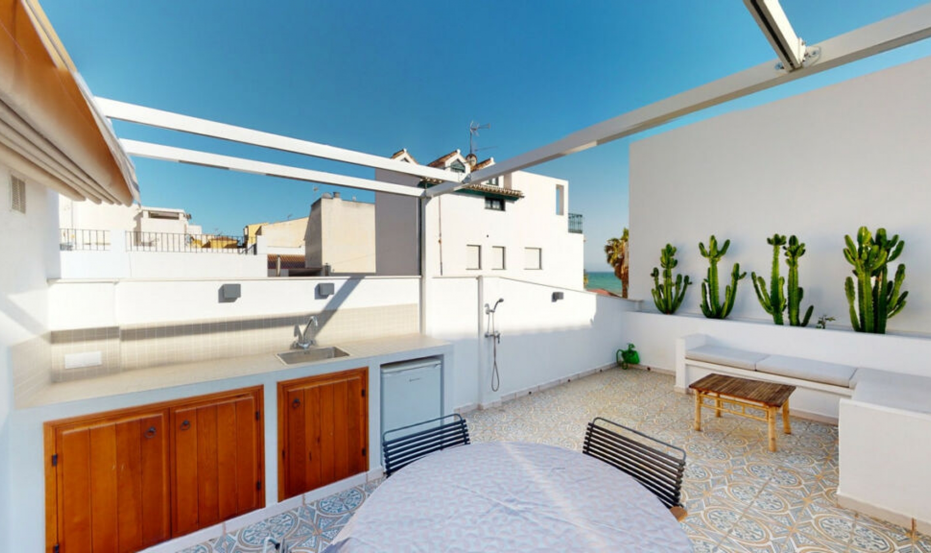 Resale - House -
Caleta de Vélez