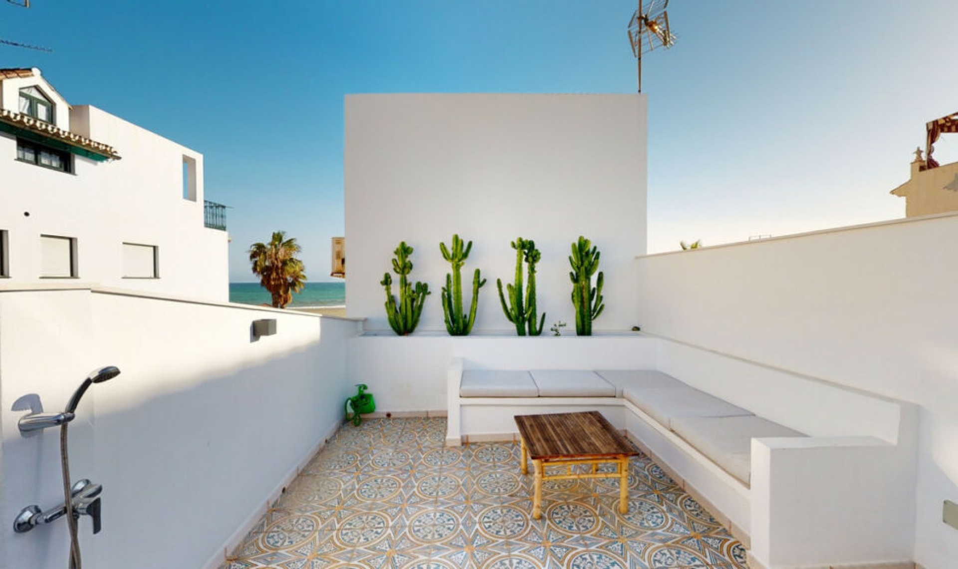 Resale - House -
Caleta de Vélez