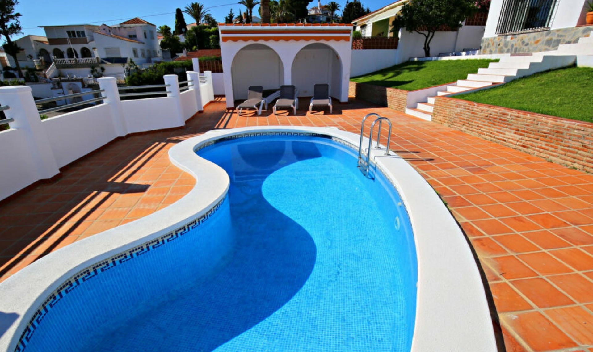 Resale - House -
Caleta de Vélez
