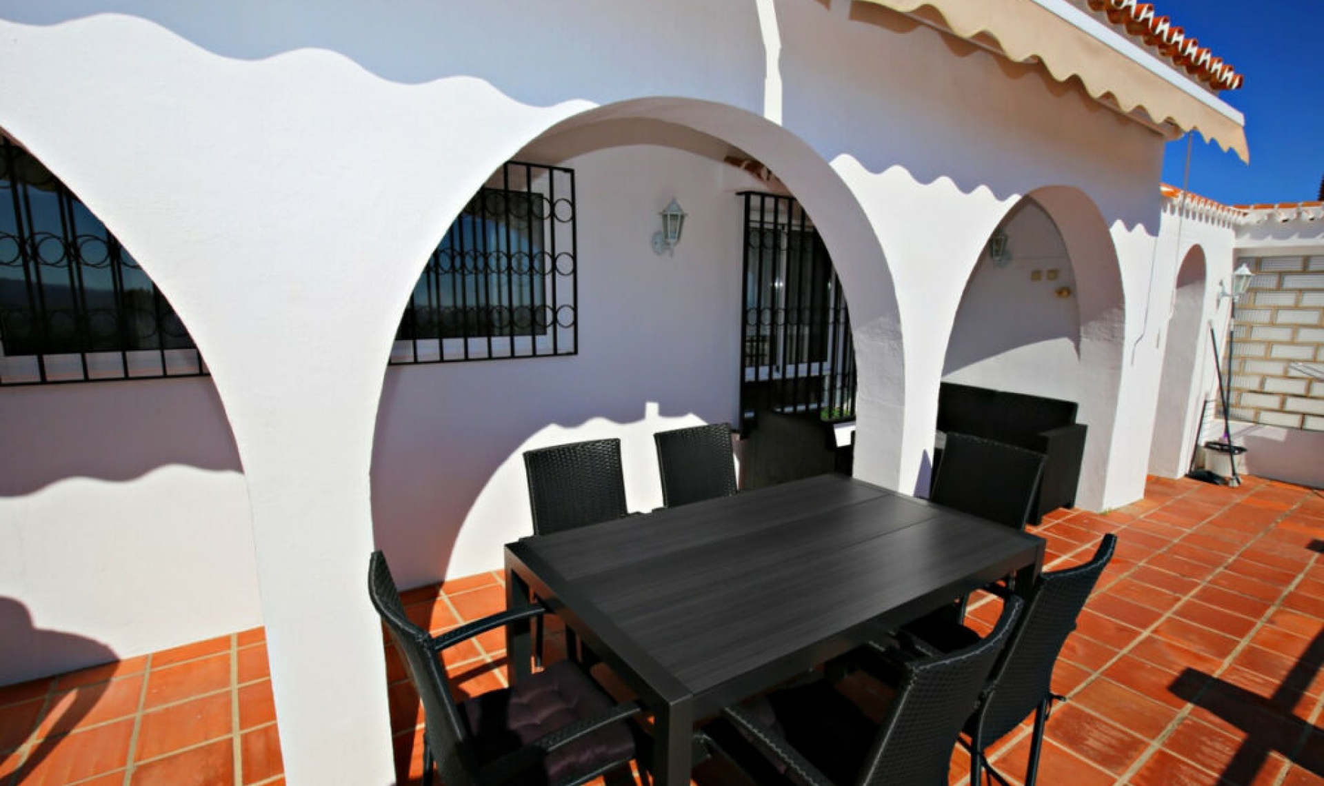 Resale - House -
Caleta de Vélez