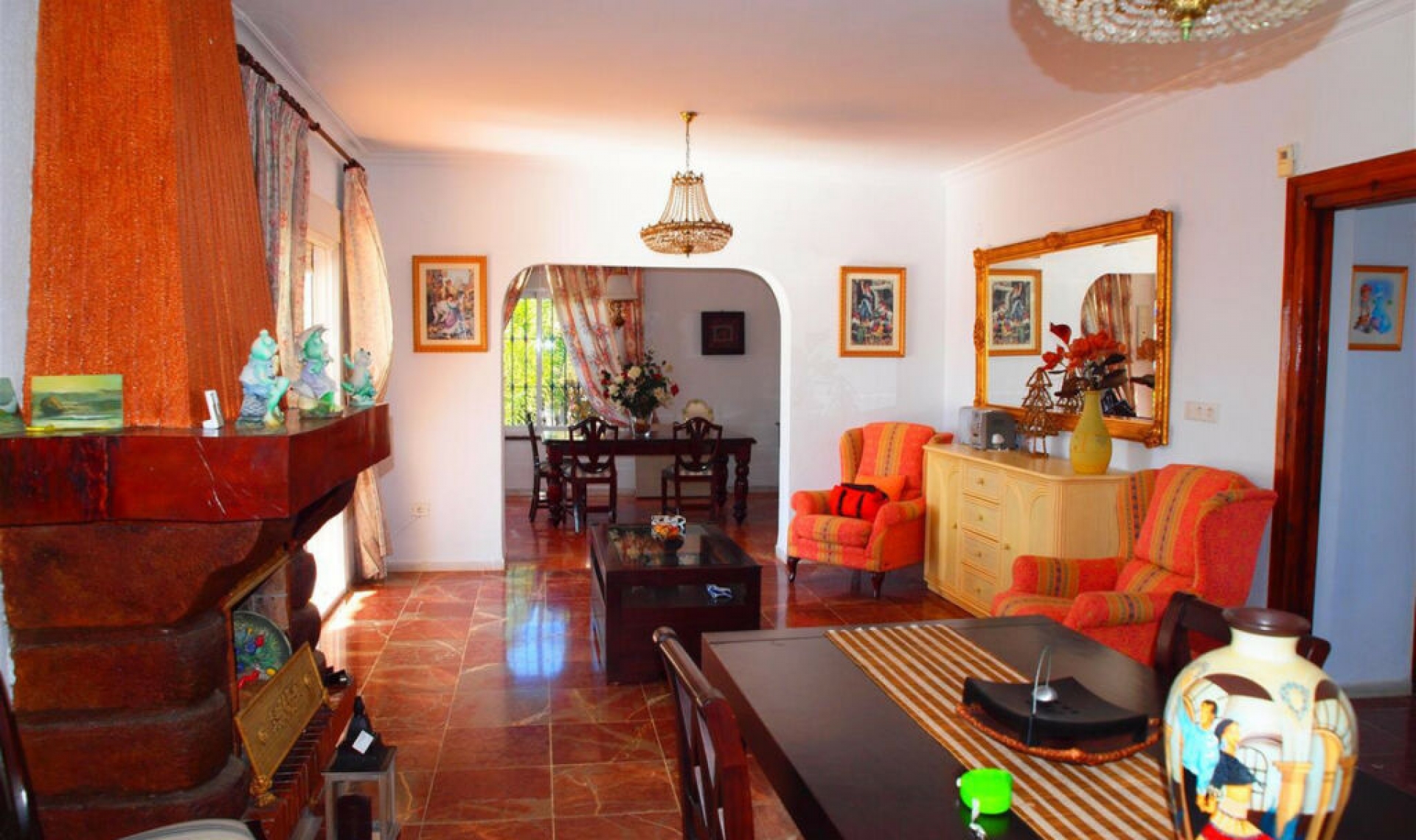 Resale - House -
Caleta de Vélez