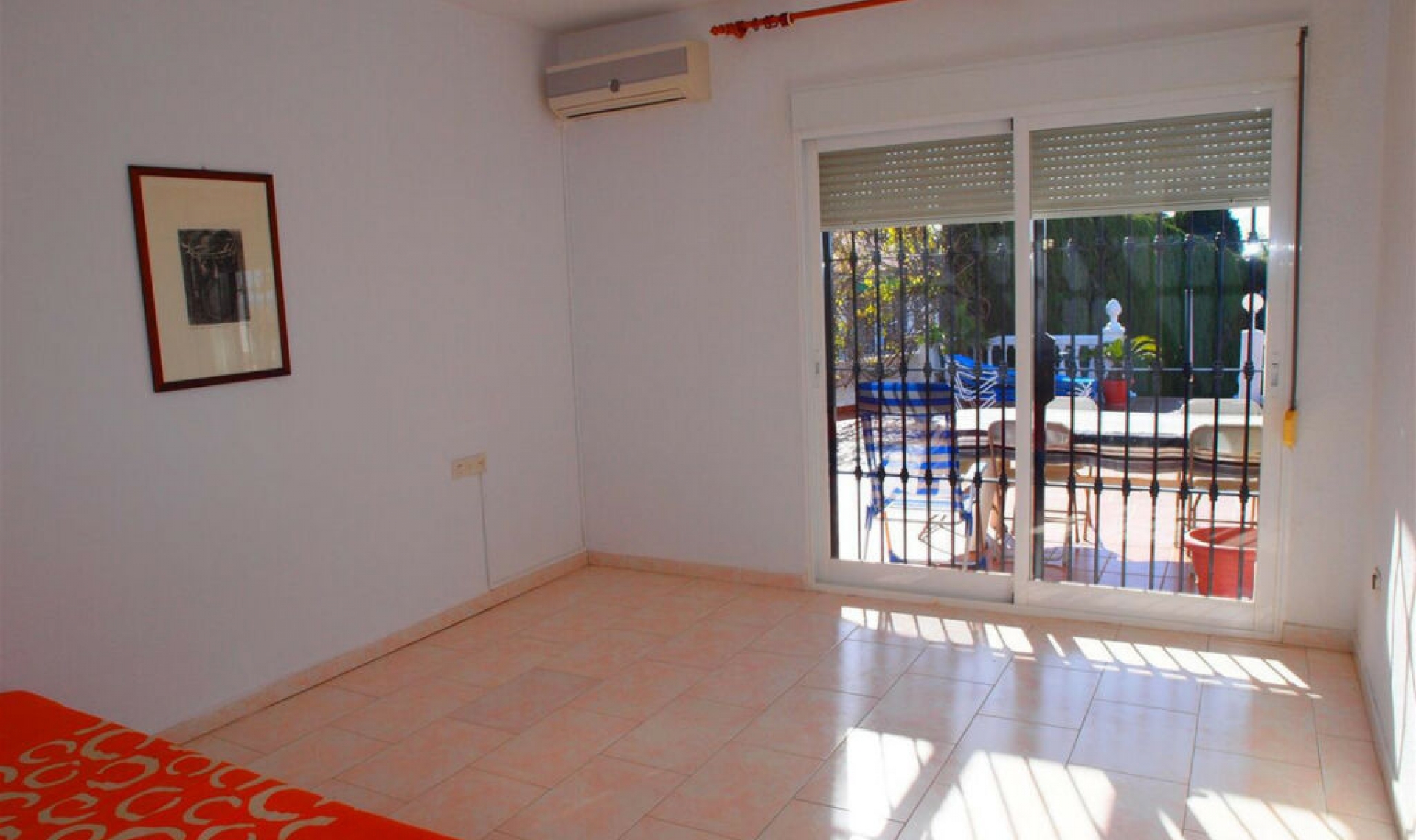 Resale - House -
Caleta de Vélez