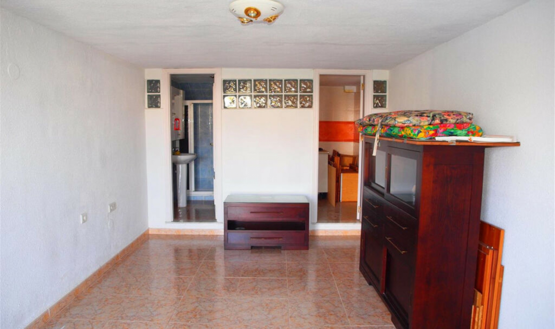 Resale - House -
Caleta de Vélez