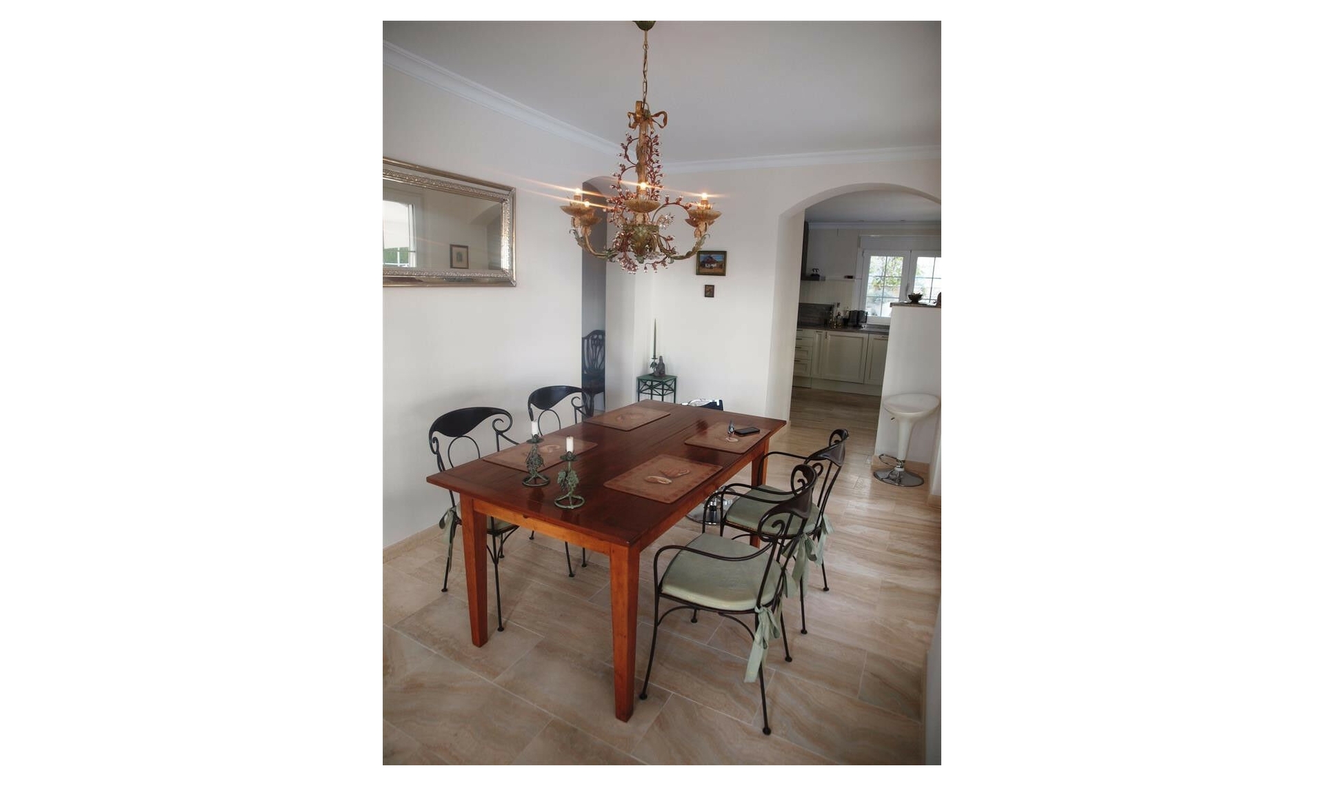 Resale - House -
Caleta de Vélez