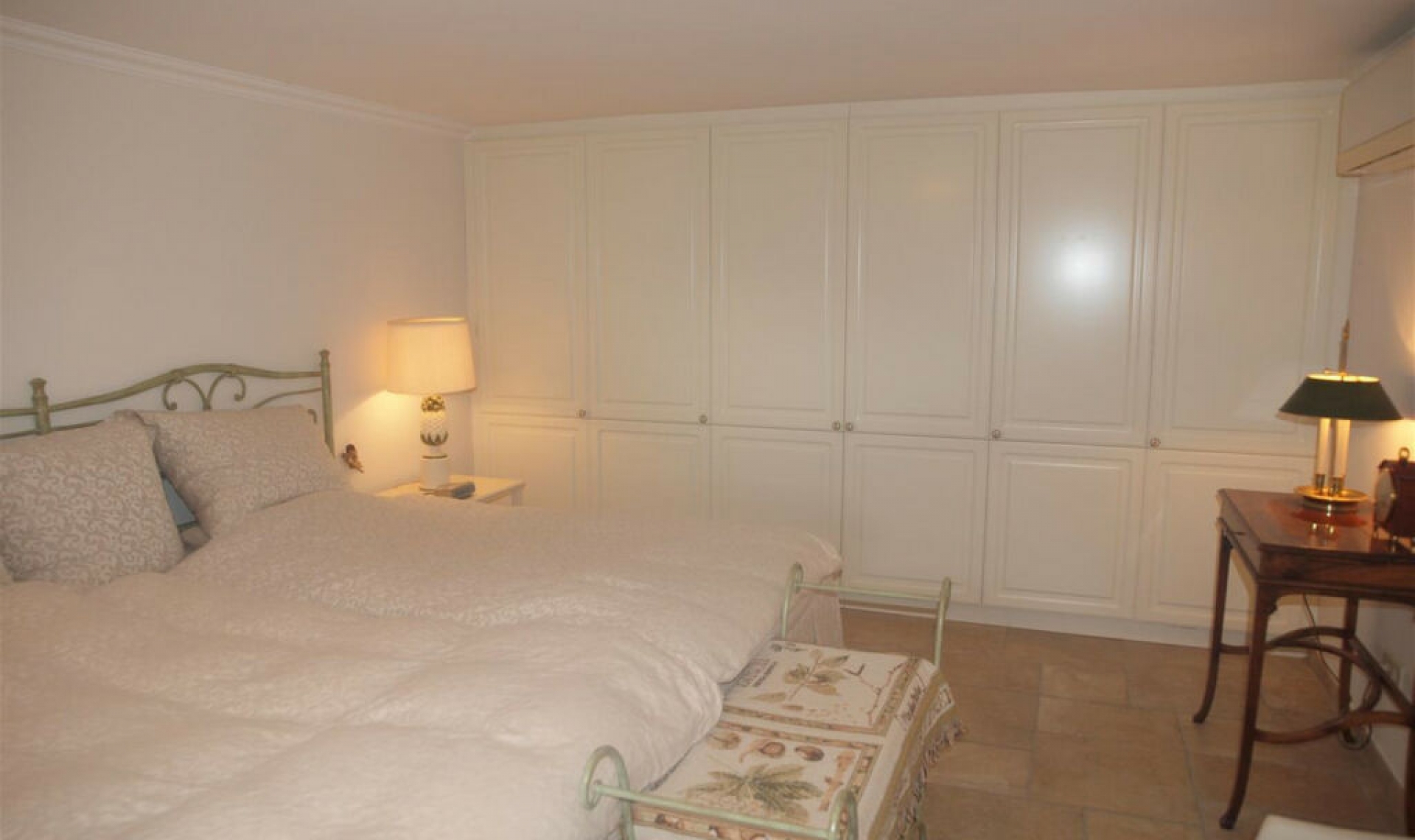 Resale - House -
Caleta de Vélez