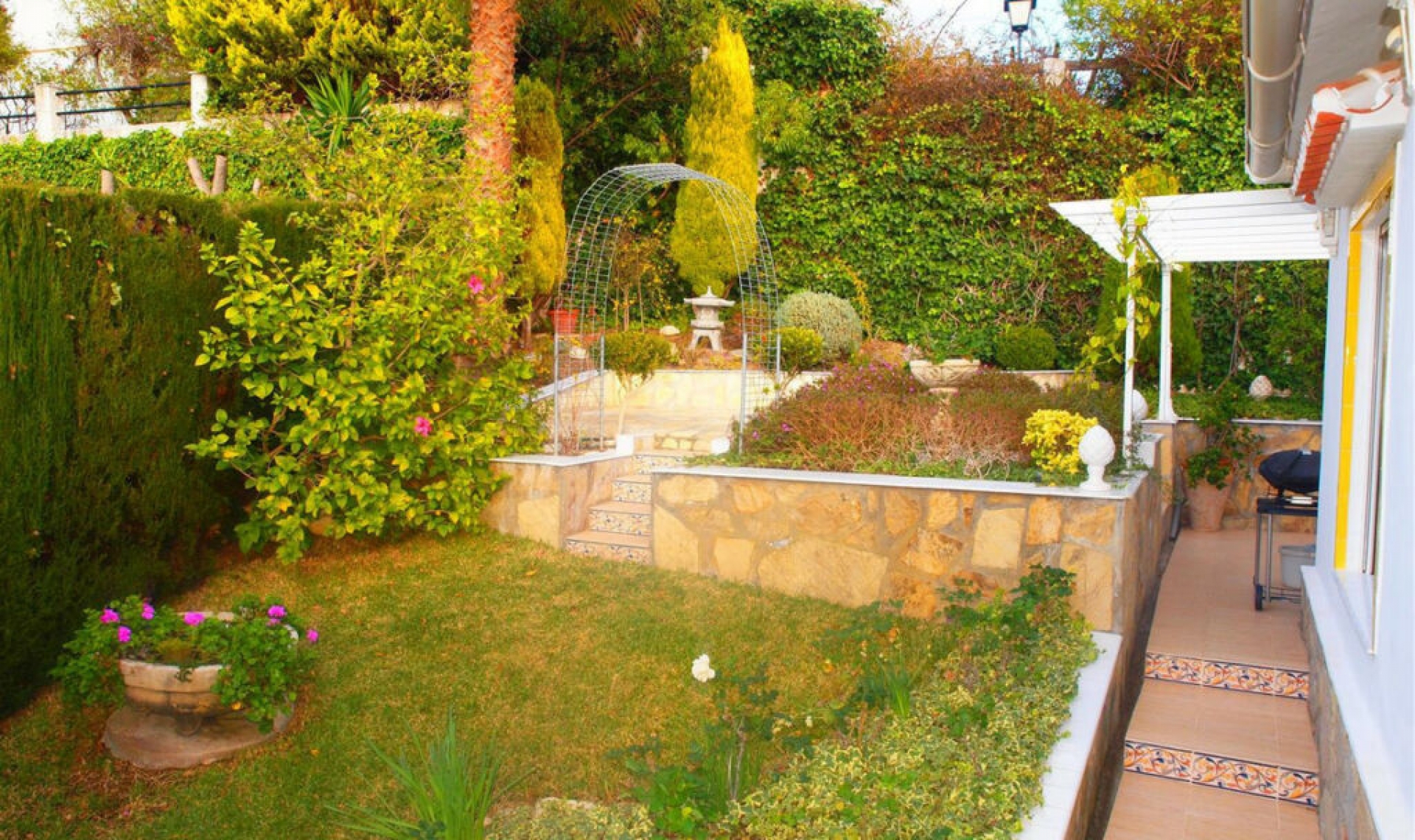 Resale - House -
Caleta de Vélez