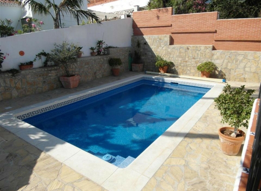 Resale - House -
Caleta de Vélez